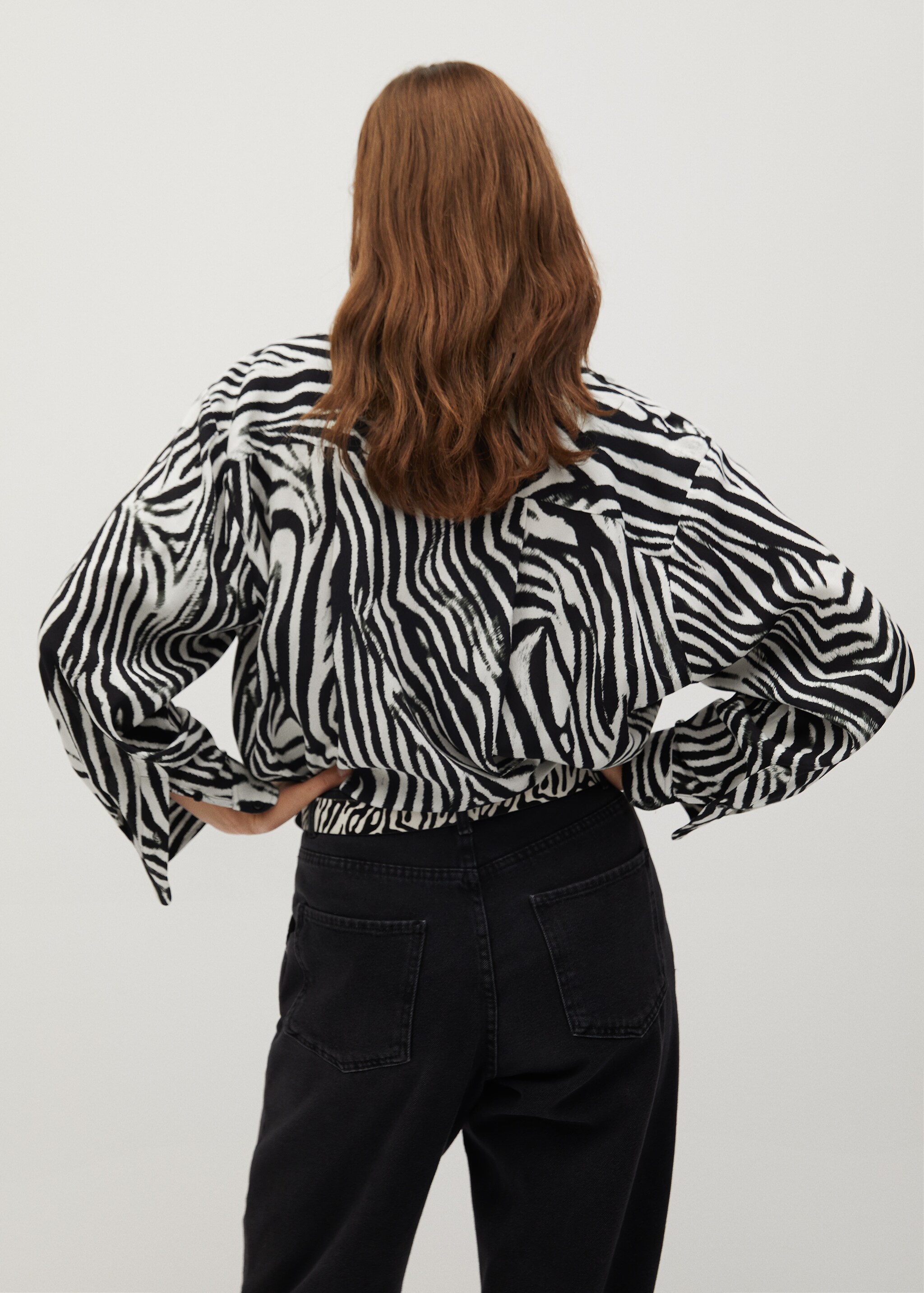 Camisa fluida estampado cebra - Reverso del artículo