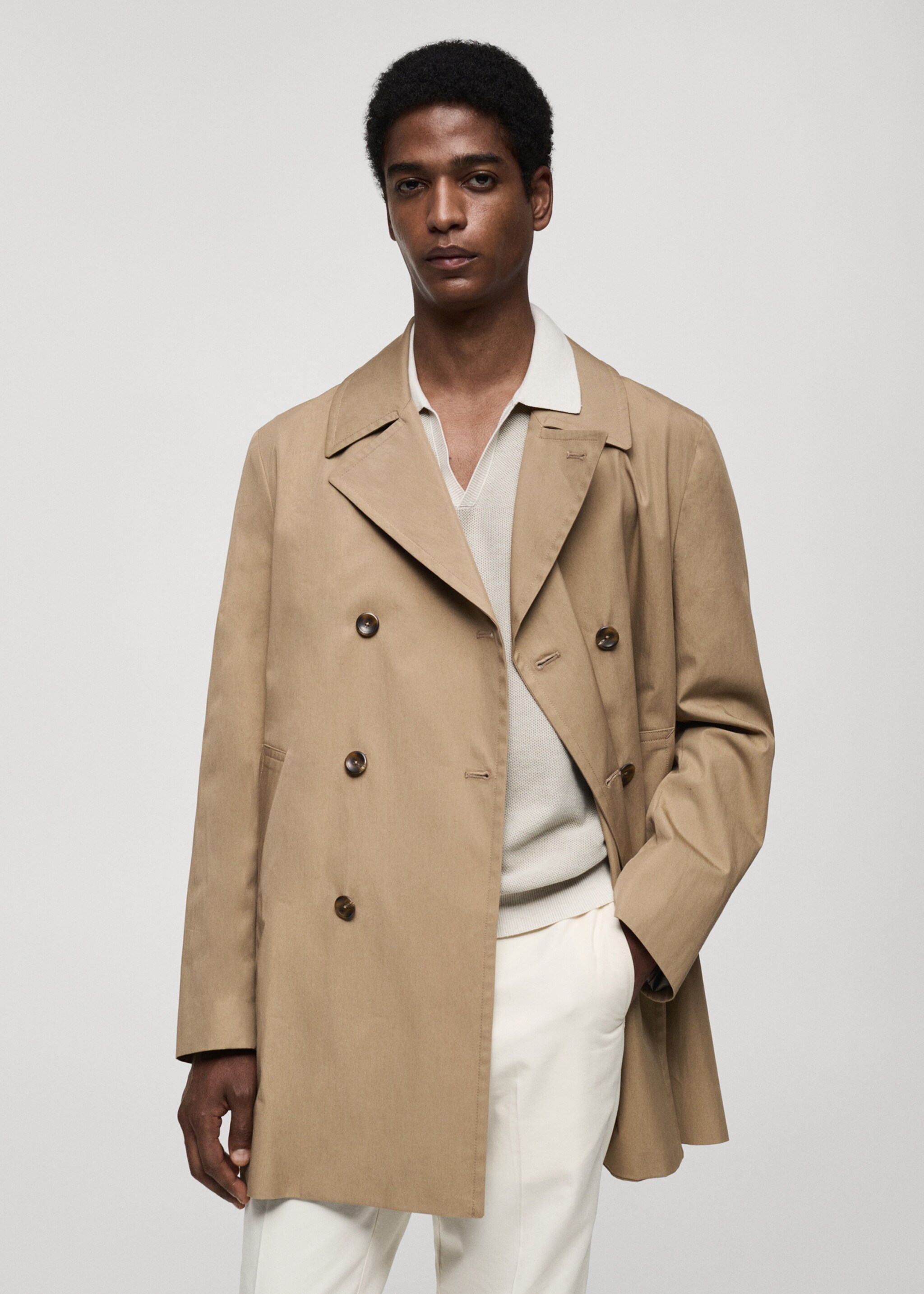 Kurzer Baumwoll-Trenchcoat - Mittlere Ansicht, Mittelbraun. Ref: 77064432-00.