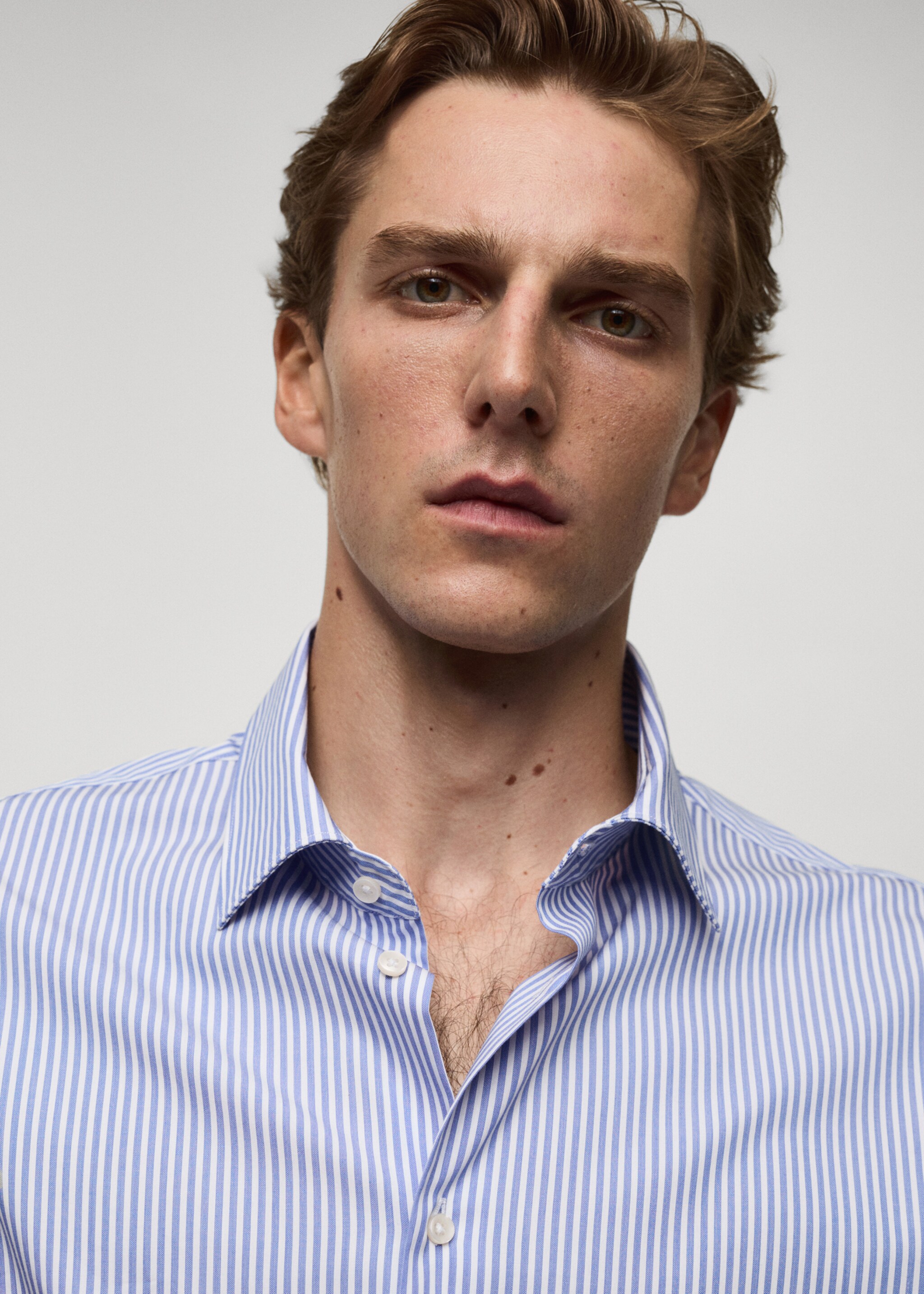 Slim fit fine-striped cotton shirt - Details of the article 1, Blue. Ref: 77064448-00.
