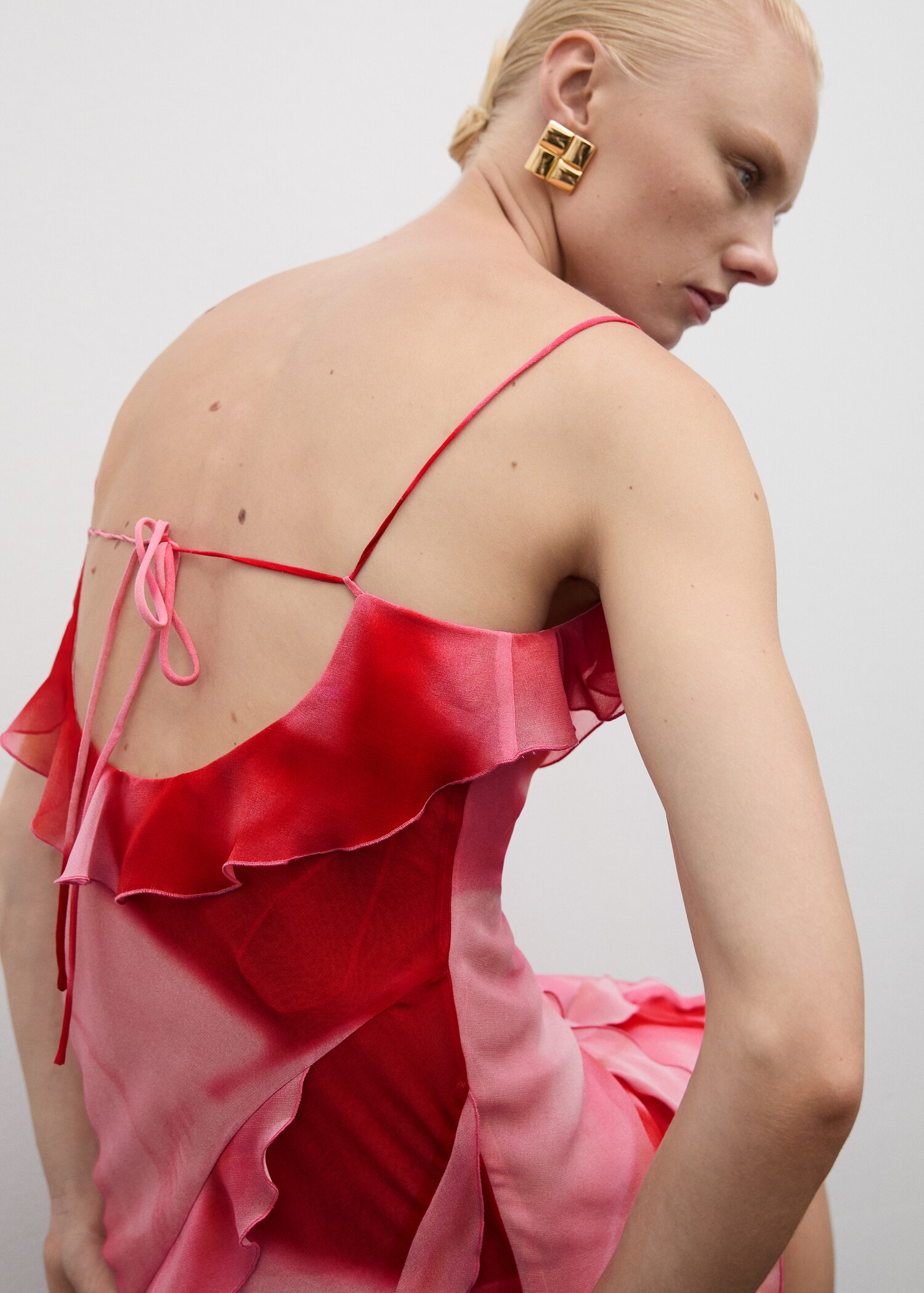 Volantkleid mit Schlitz - Detail des Artikels 2
