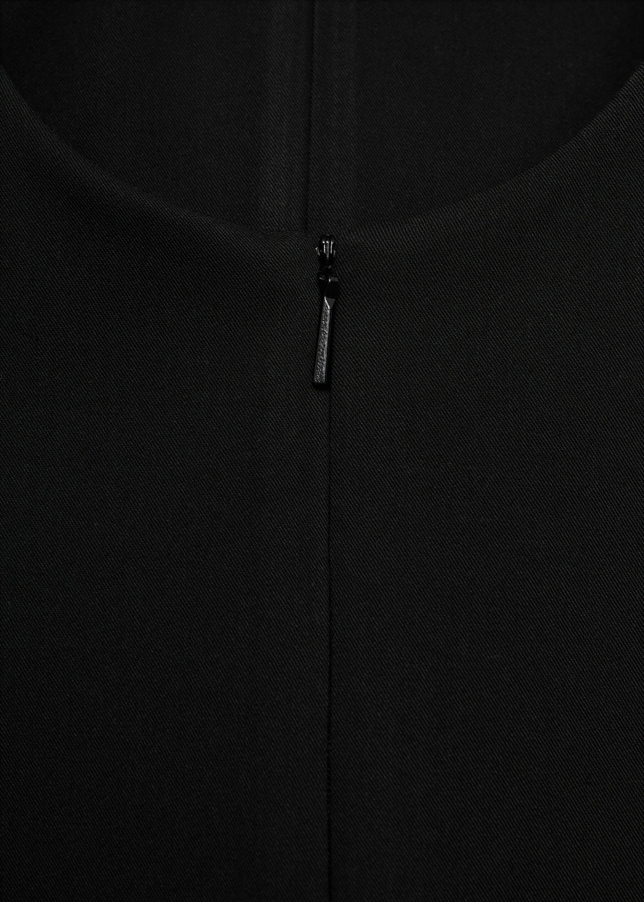 Jumpsuit with belt and zip - Details of the article 0