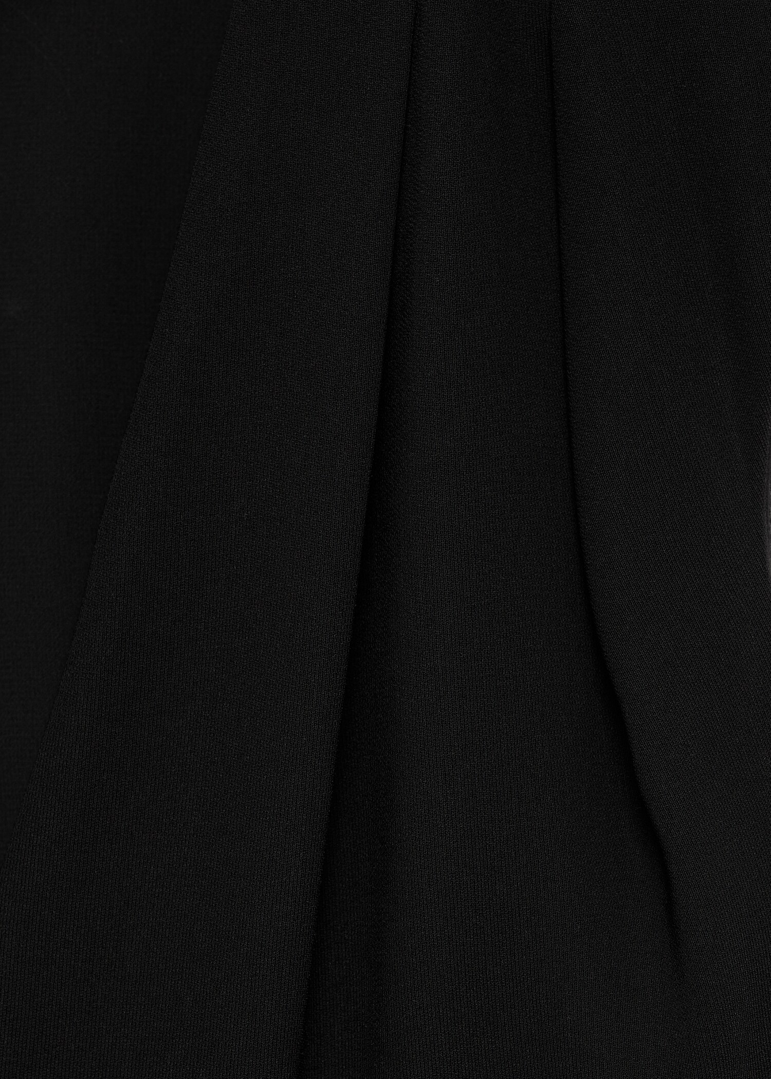 Dlouhý overal s detailem překřížení - Detail zboží 0