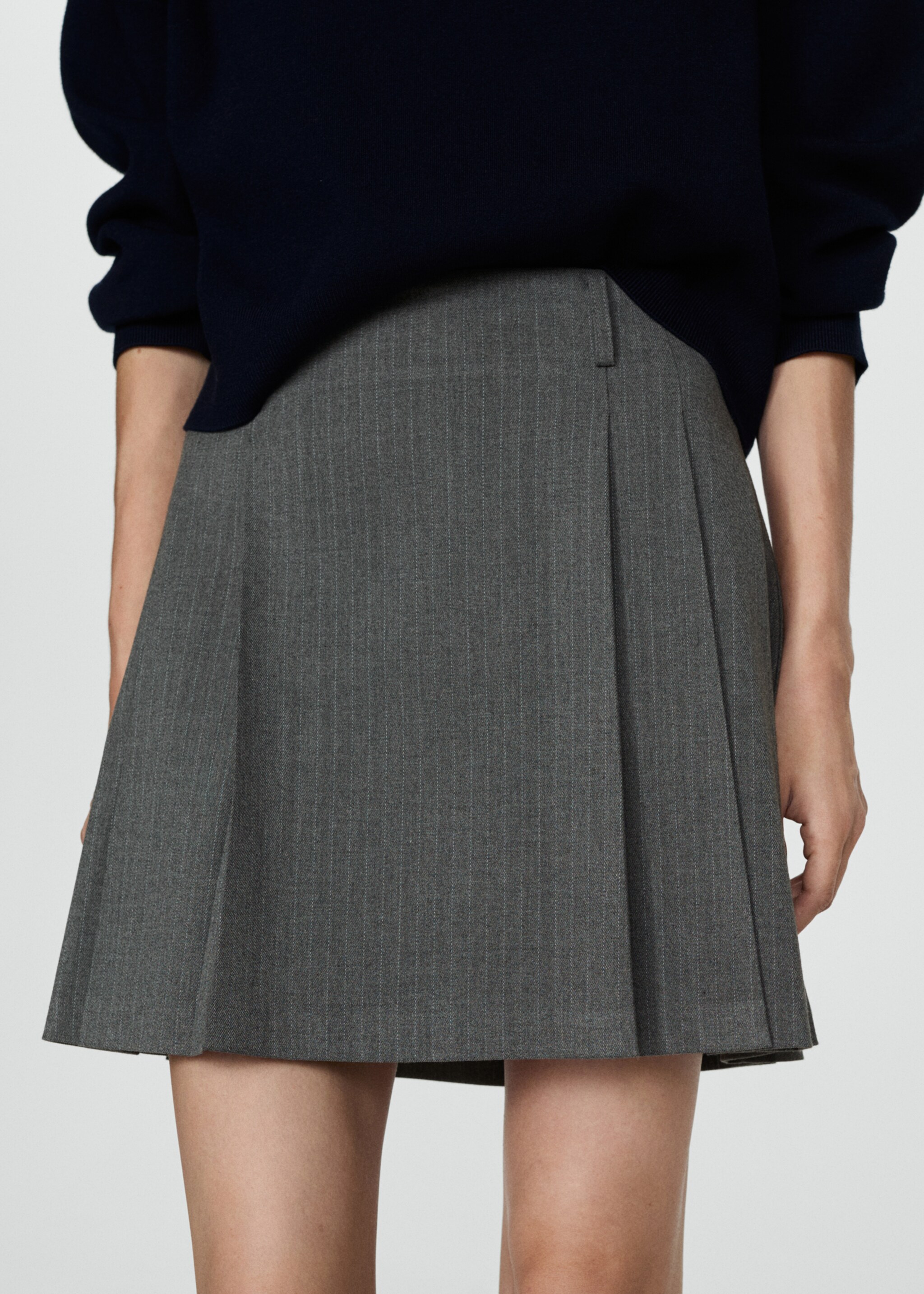 Pinstriped pleated skirt - Details of the article 6, Grey. Ref: 77064786-00.