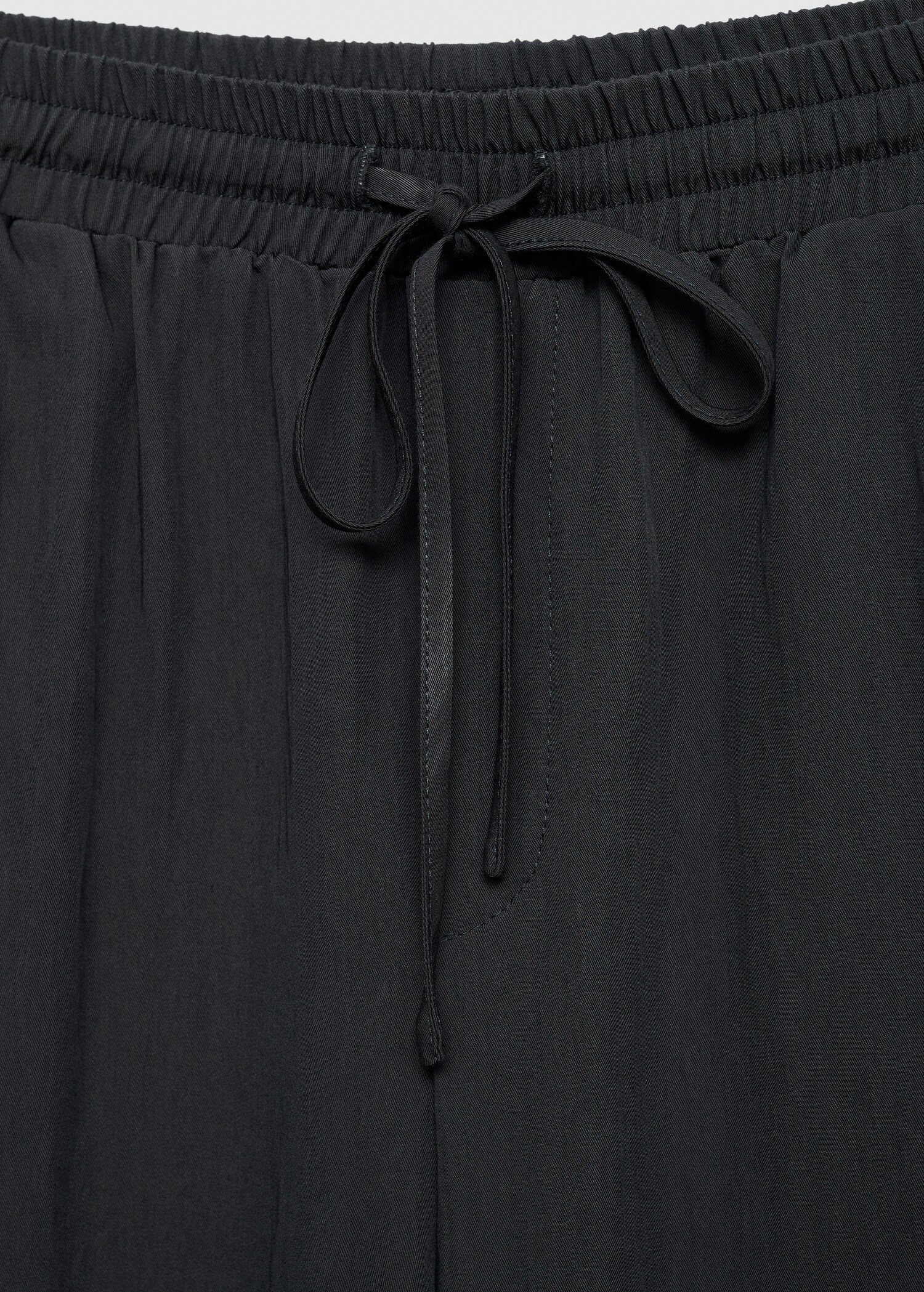 Flowy pants - Details of the article 8