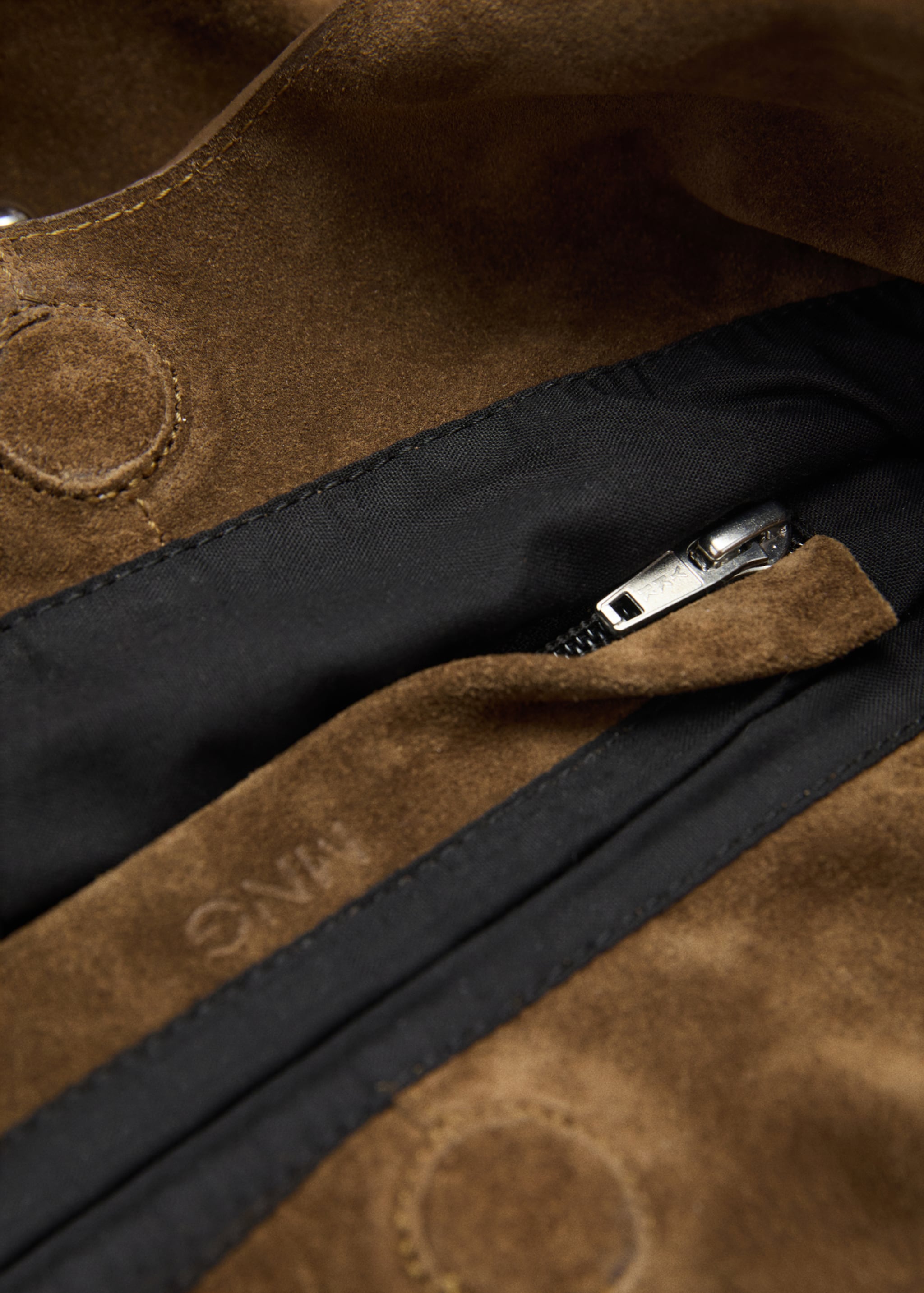 Suede leather studded handbag - Details of the article 3, Tobacco Brown. Ref: 77064793-00.