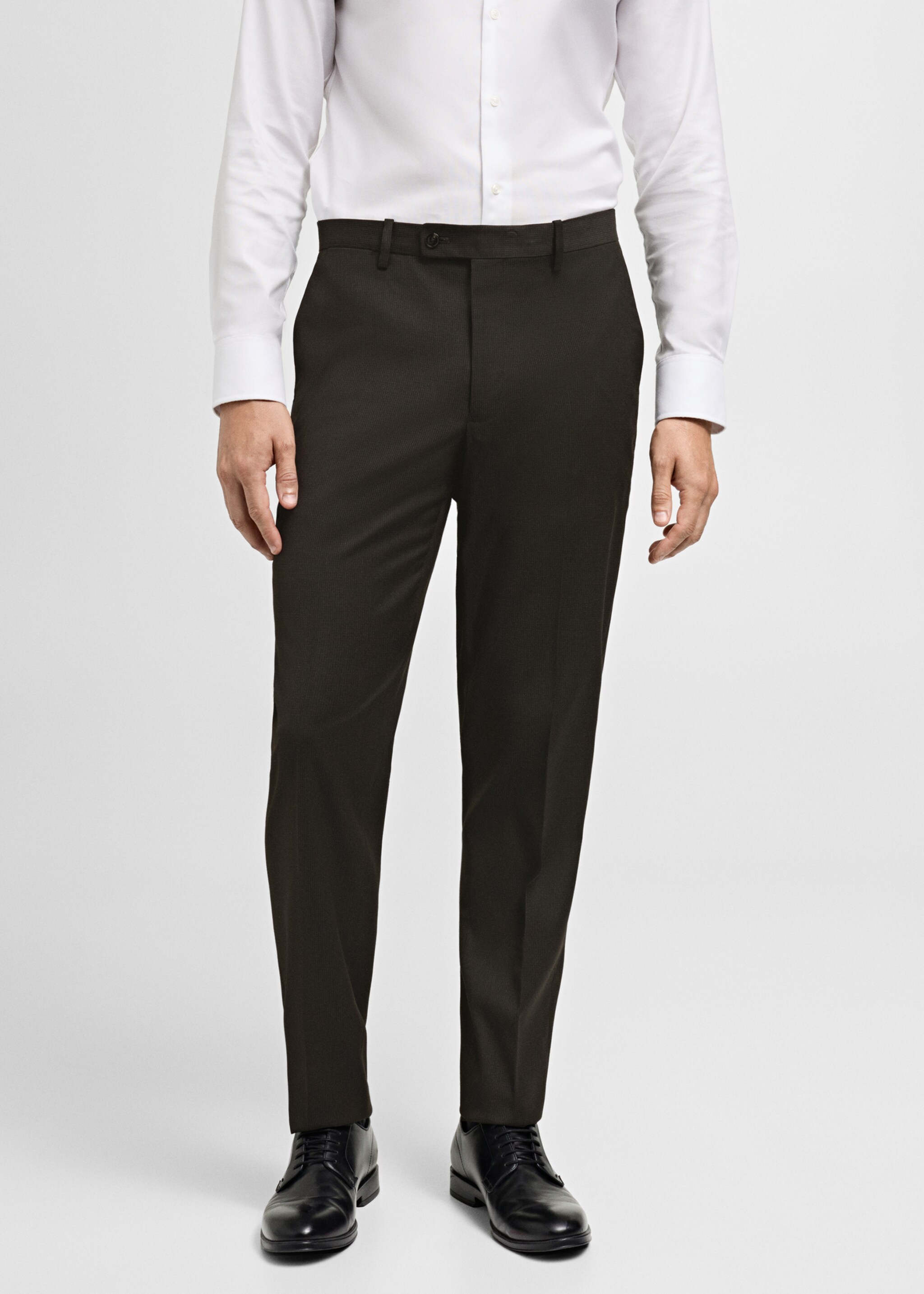 Kostymbyxa slim fit comfort stretch-material - Bild av mittparti, Brun. Ref: 77065147-00.