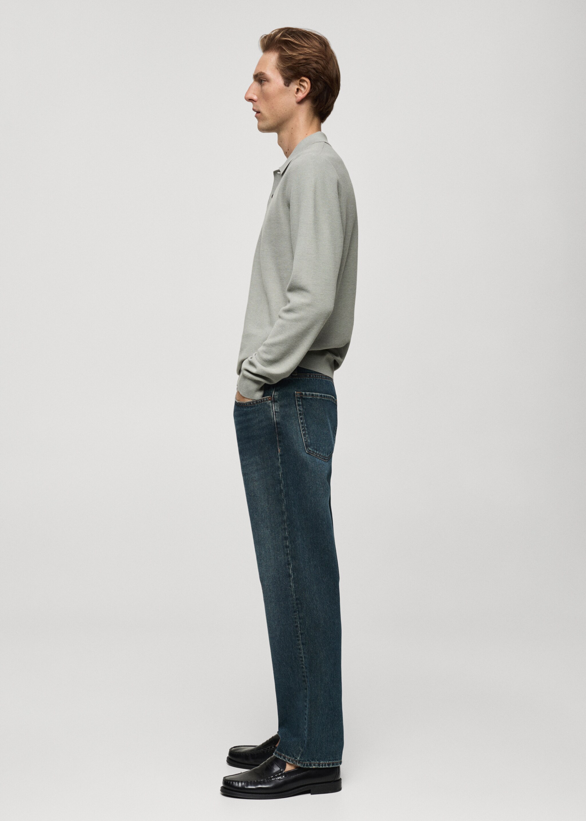 Jeans straight fit lavado oscuro desgastado - Detalle del artículo 2