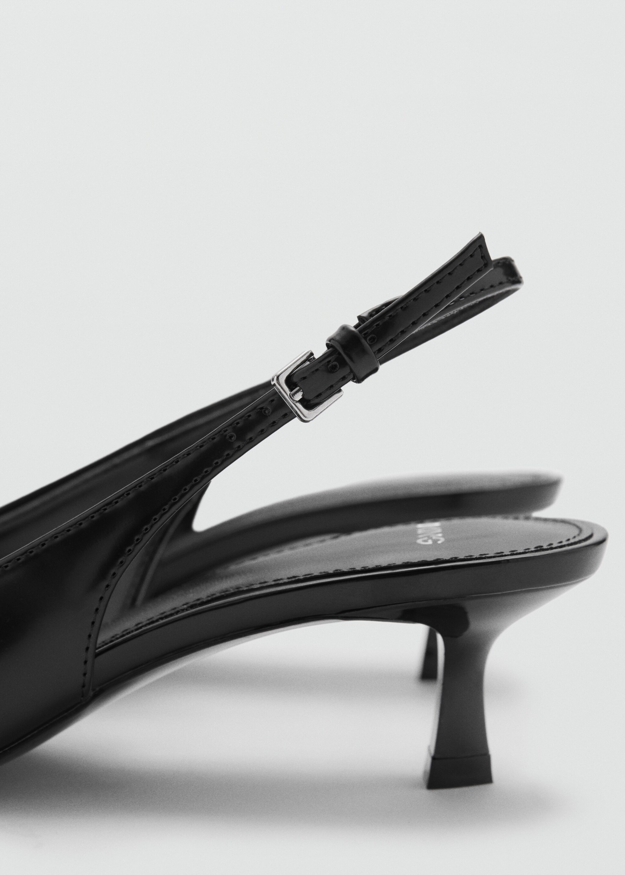 Kitten-heeled shoes - Details of the article 1, Black. Ref: 77065151-00.