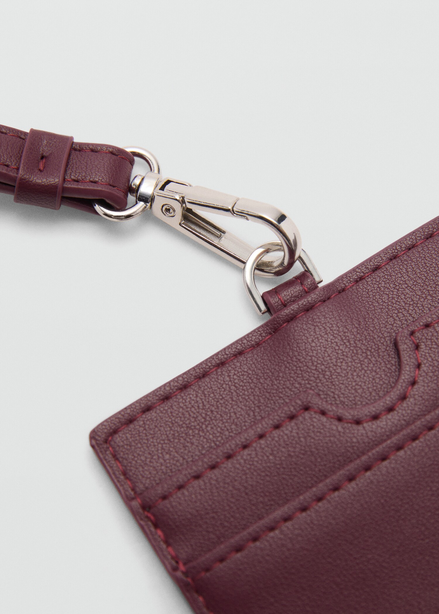 Leather-effect strap card holder - Details of the article 1