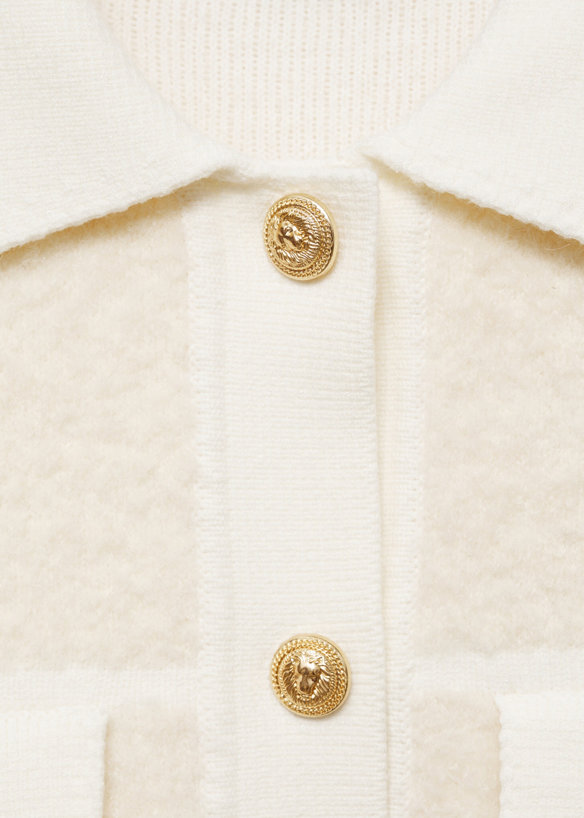 Chaqueta punto botones - Detalle del artículo 8, Crudo. Ref: 77065641-00.