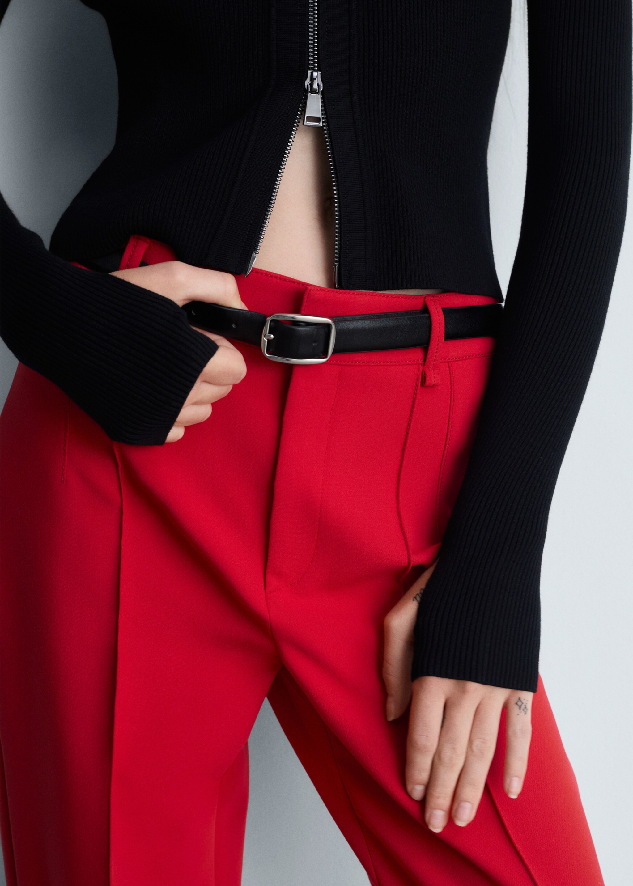 Fine-knit zip-up jacket - Details of the article 6, Black. Ref: 77065642-00.