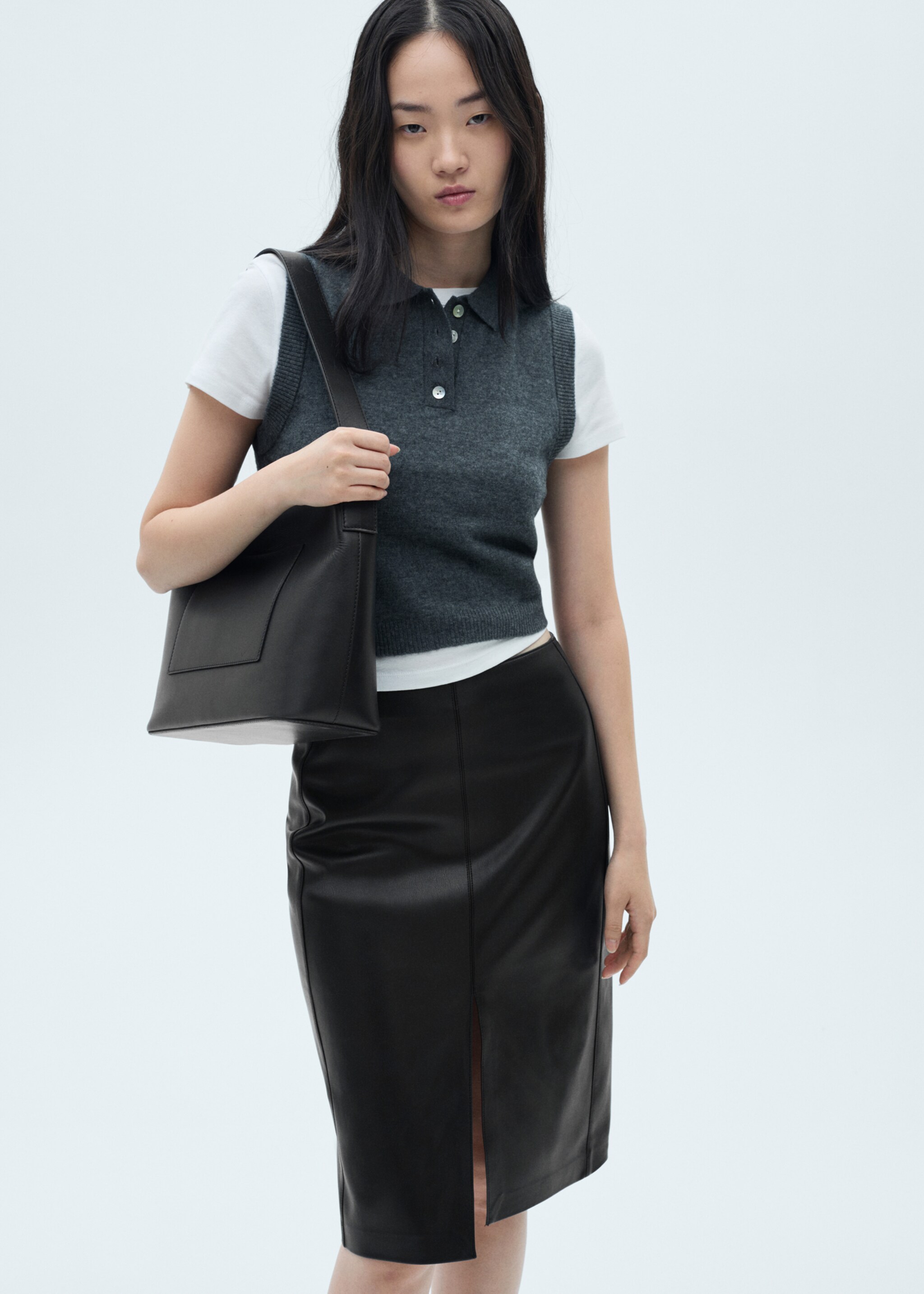 Bleistiftrock mit Leder-Effekt - Mittlere Ansicht, Schwarz. Ref: 77065654-00.