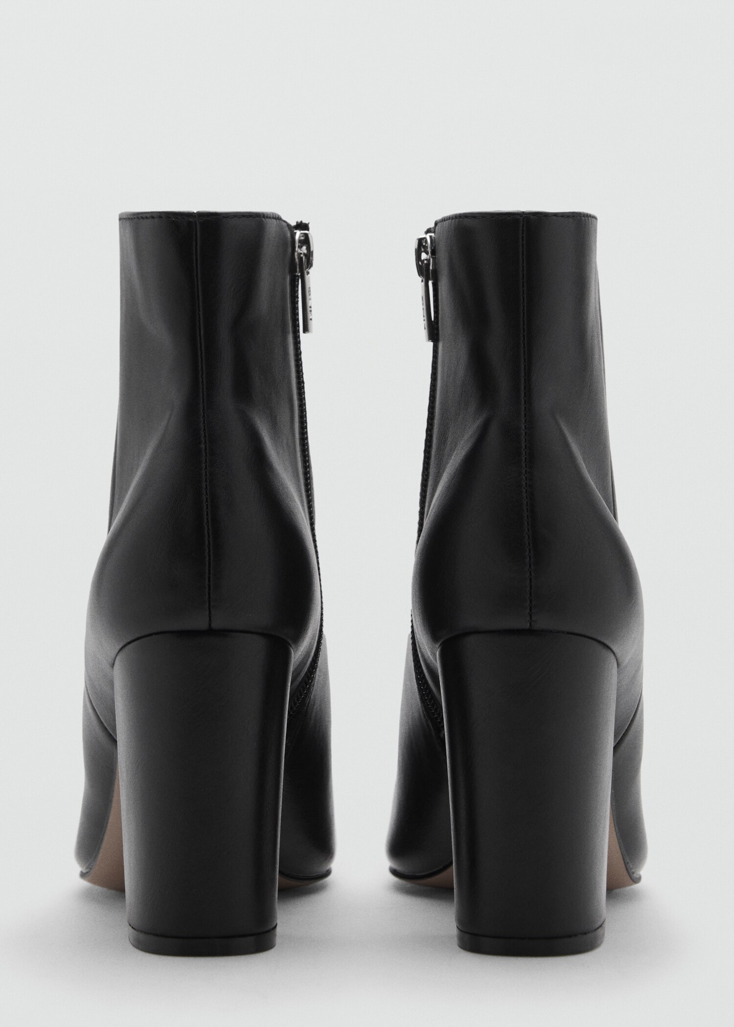 Bottines pointues à talon - Détail de l'article 1