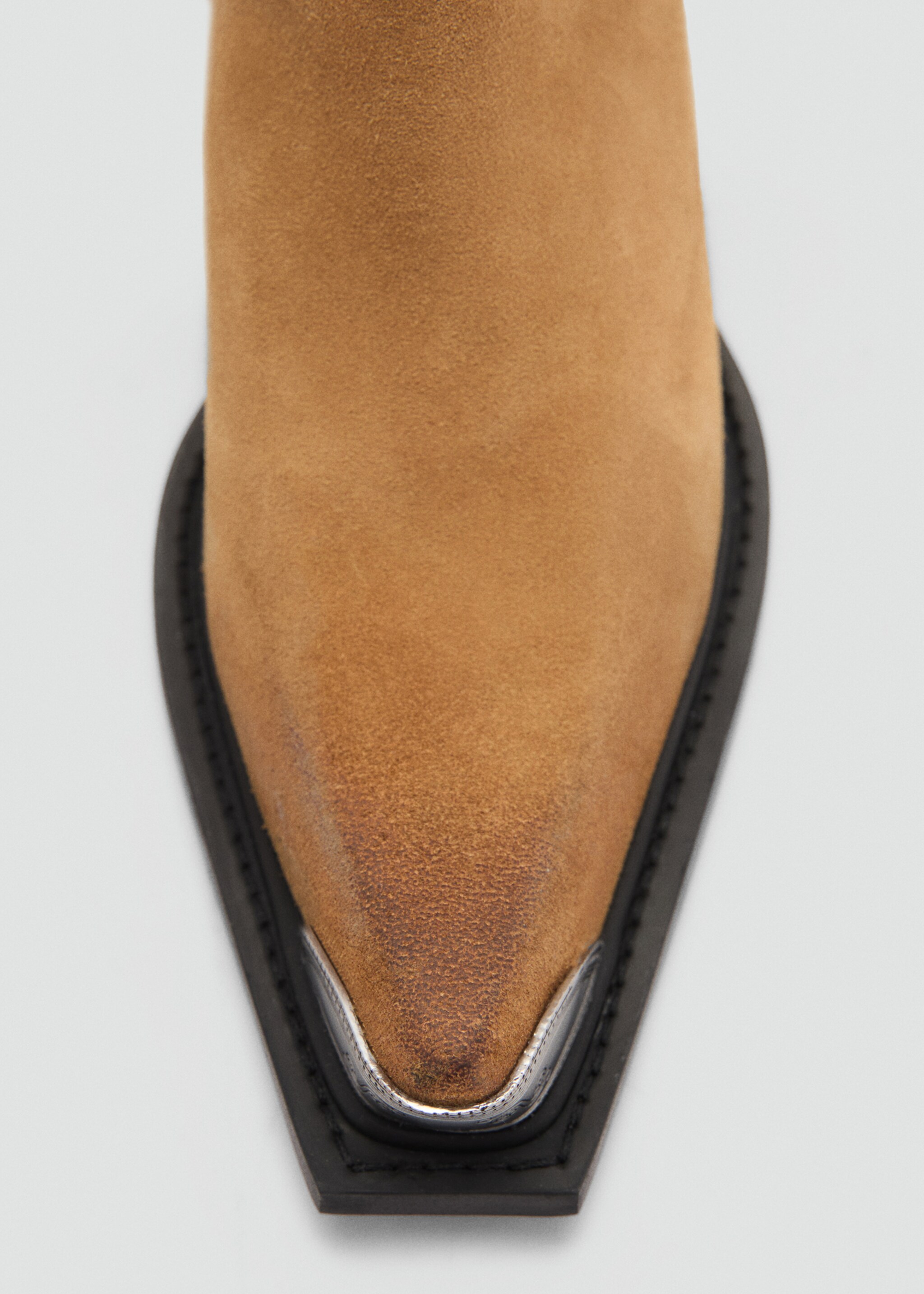 Metallic pointed toe leather ankle boots - Details of the article 2, Tobacco Brown. Ref: 77065666-00.