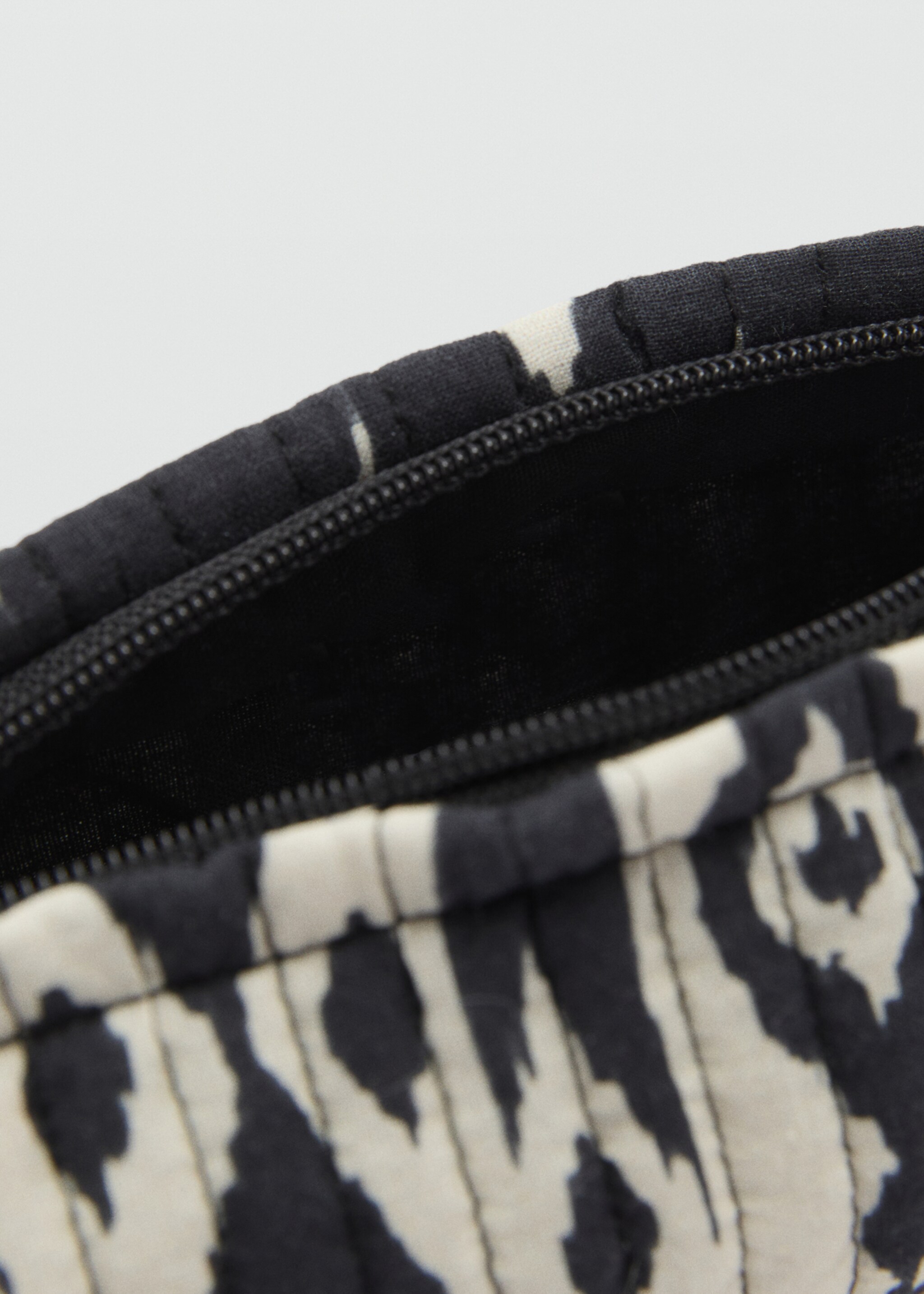 Trousse imprimée - Détail de l'article 2