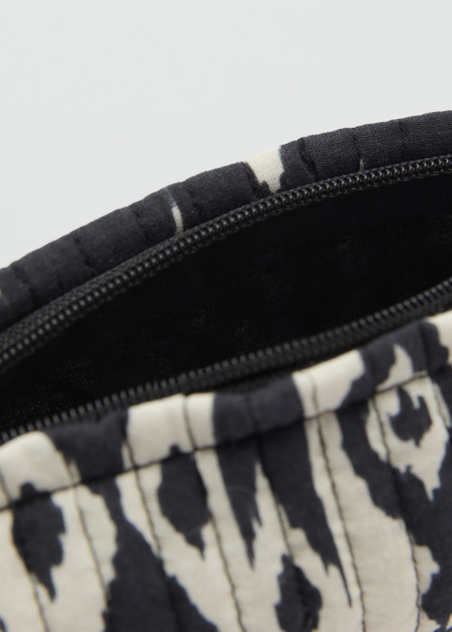 Trousse imprimée - Détail de l'article 2