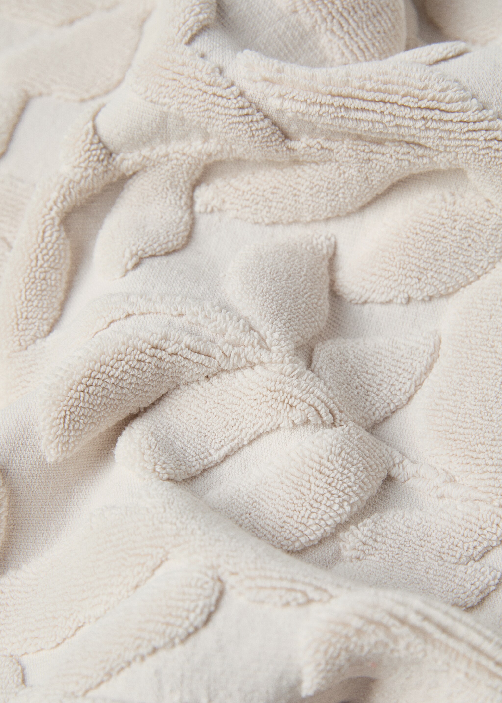 Jacquard floral bath mat 19.7x27.6in - Details of the article 1, Beige. Ref: 77065673-00.