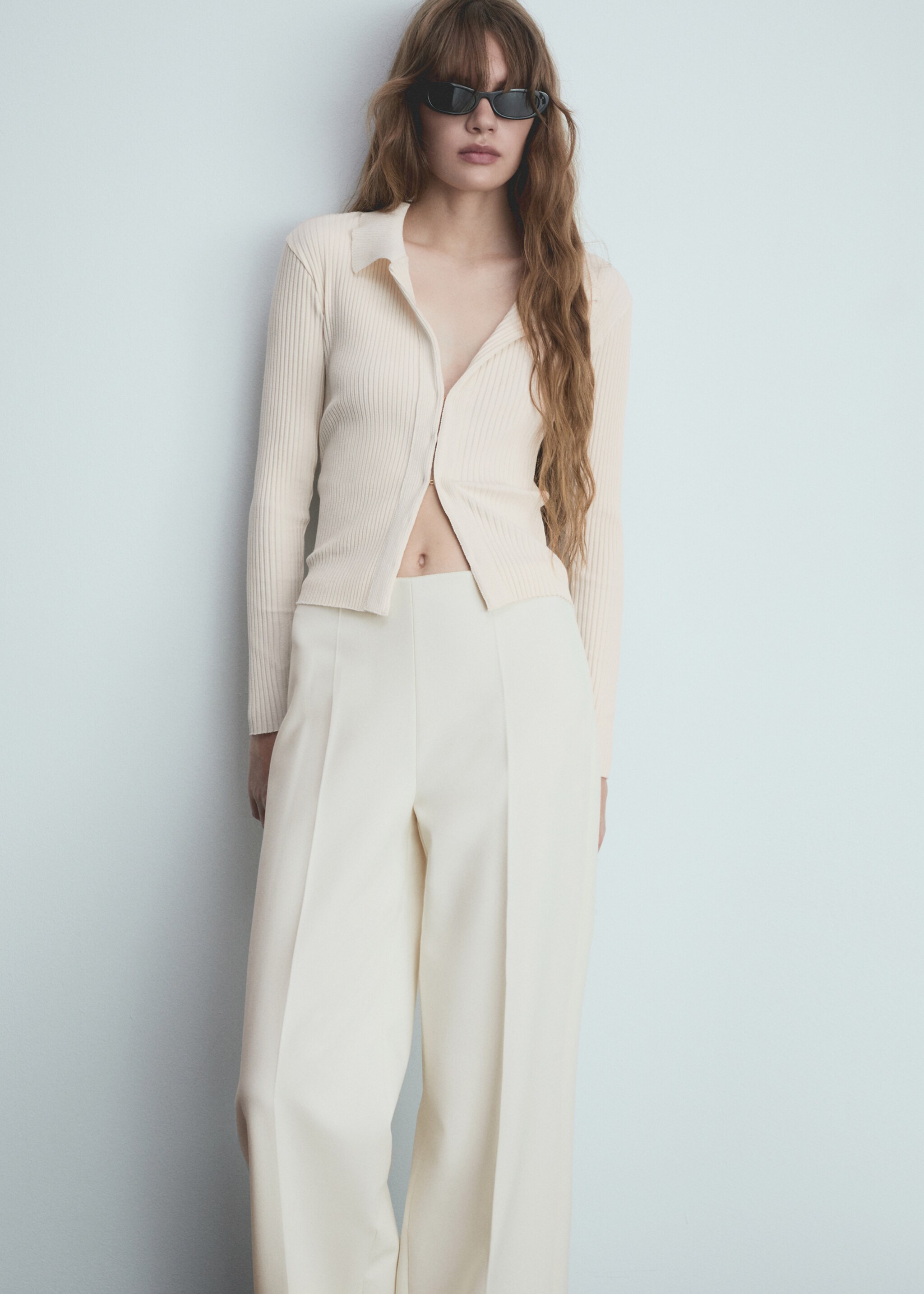 Wideleg pleated trousers - Details of the article 1, Ecru. Ref: 77065674-00.