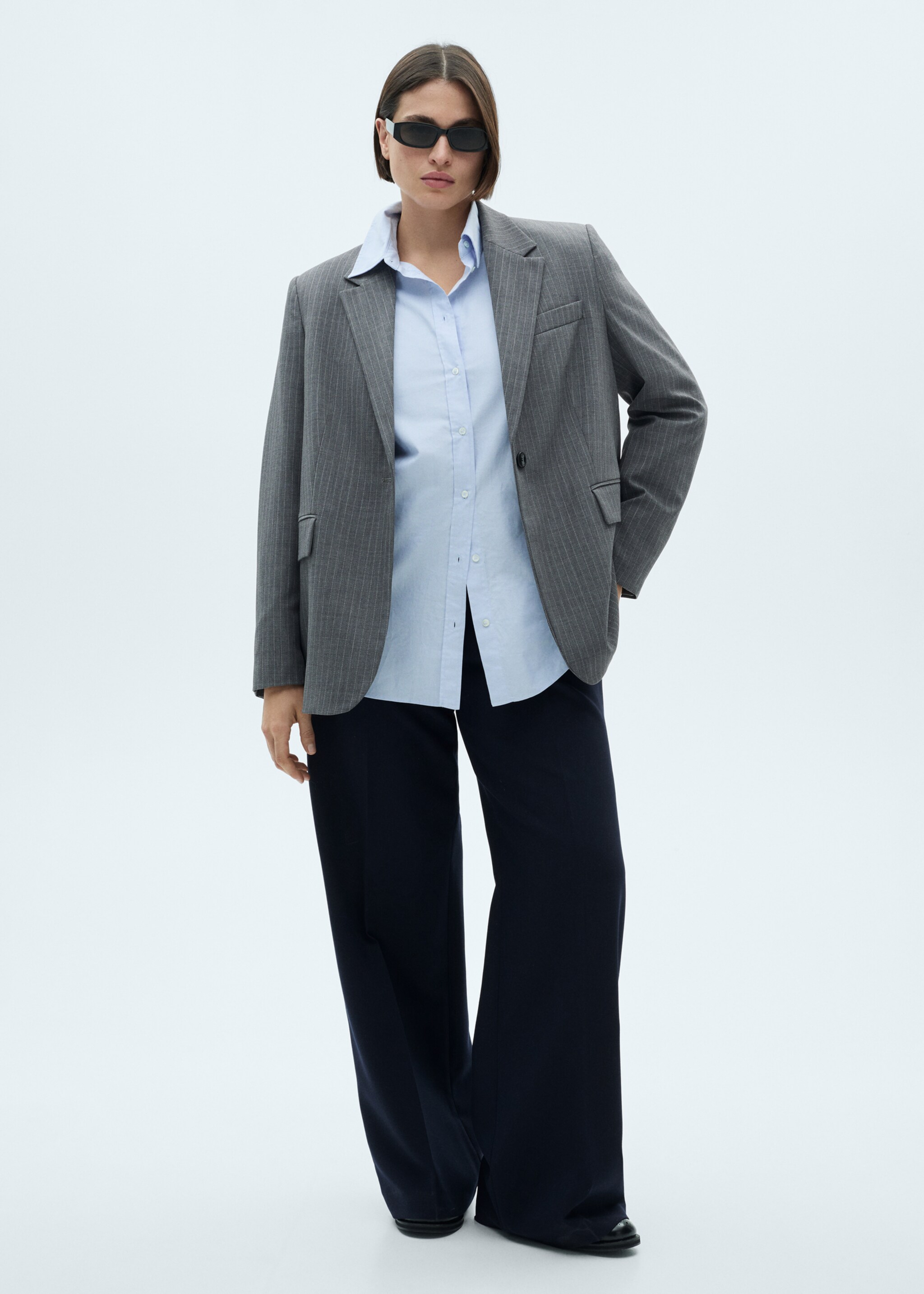 Wideleg pleated trousers - Details of the article 3, Dark Navy. Ref: 77065674-00.
