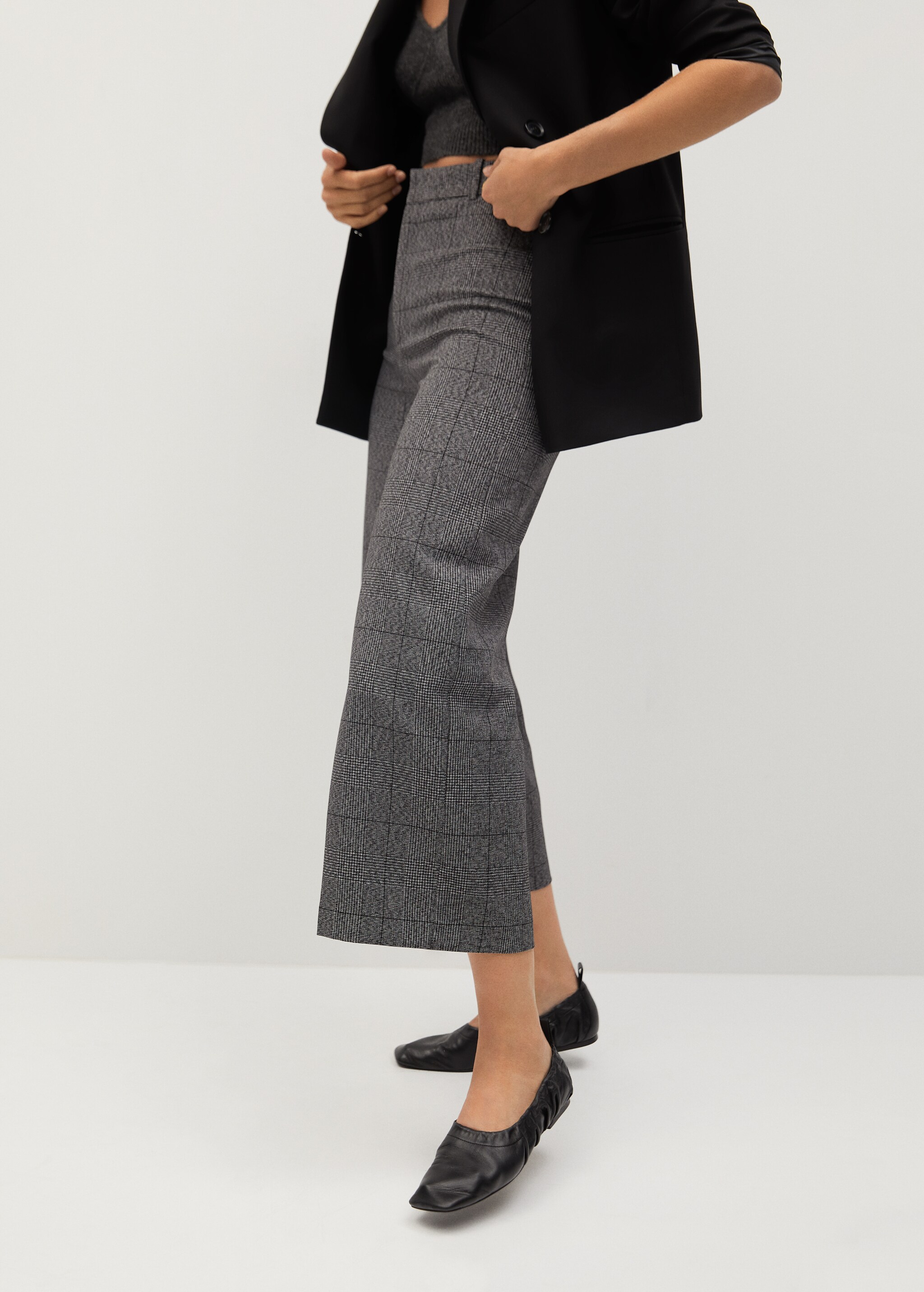 Pantalón culotte traje - Plano medio