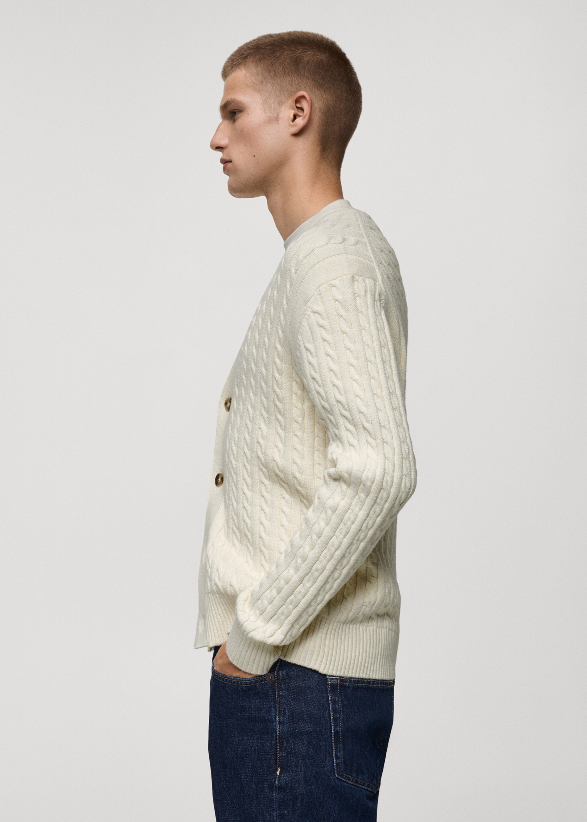 Cardigan maglia spessa trecce bottoni - Dettaglio dell'articolo 2, Bianco sporco. Ref: 77065973-00.