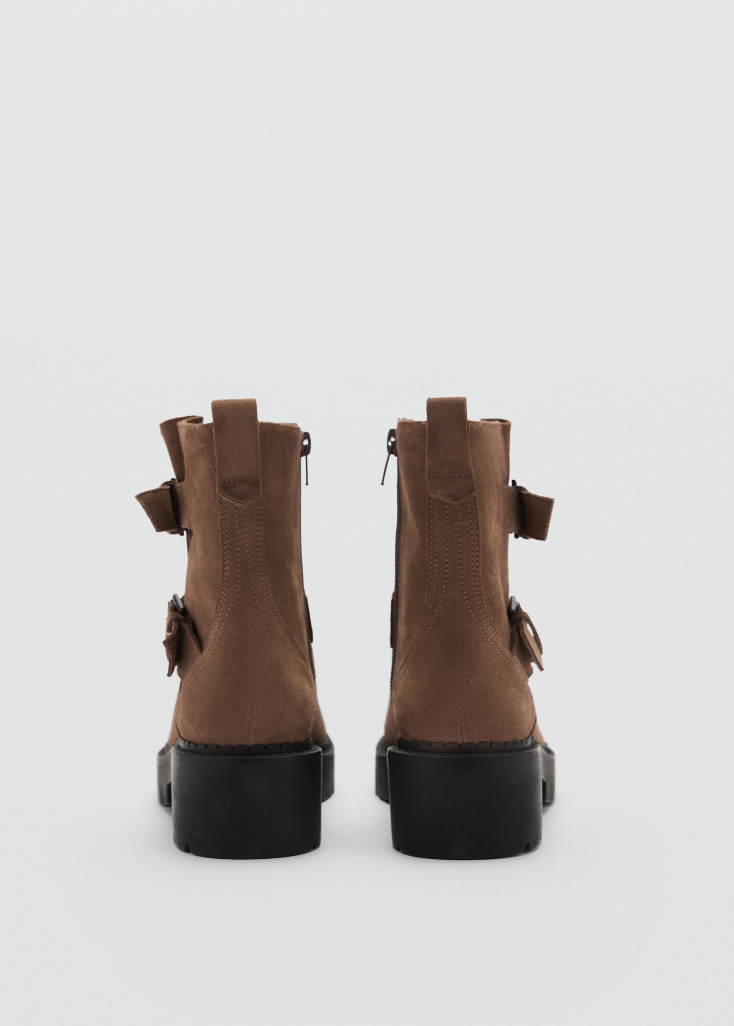 Buckle leather ankle boots - Details of the article 2