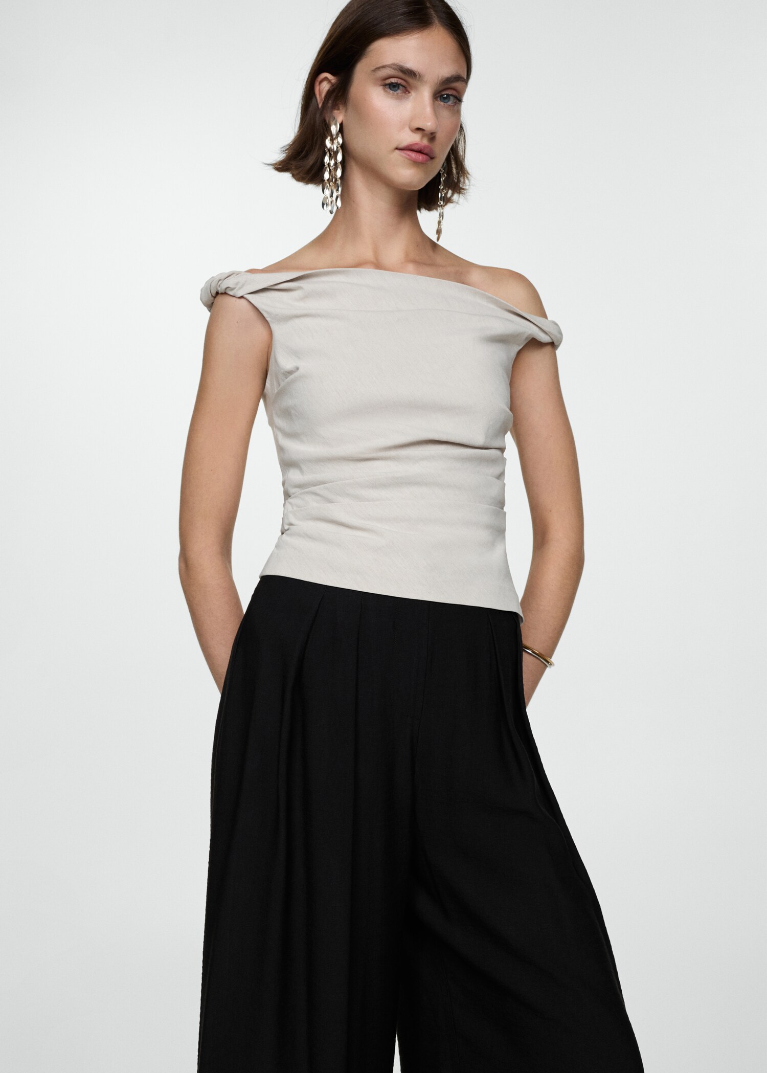 Wideleg pleated trousers - Details of the article 2