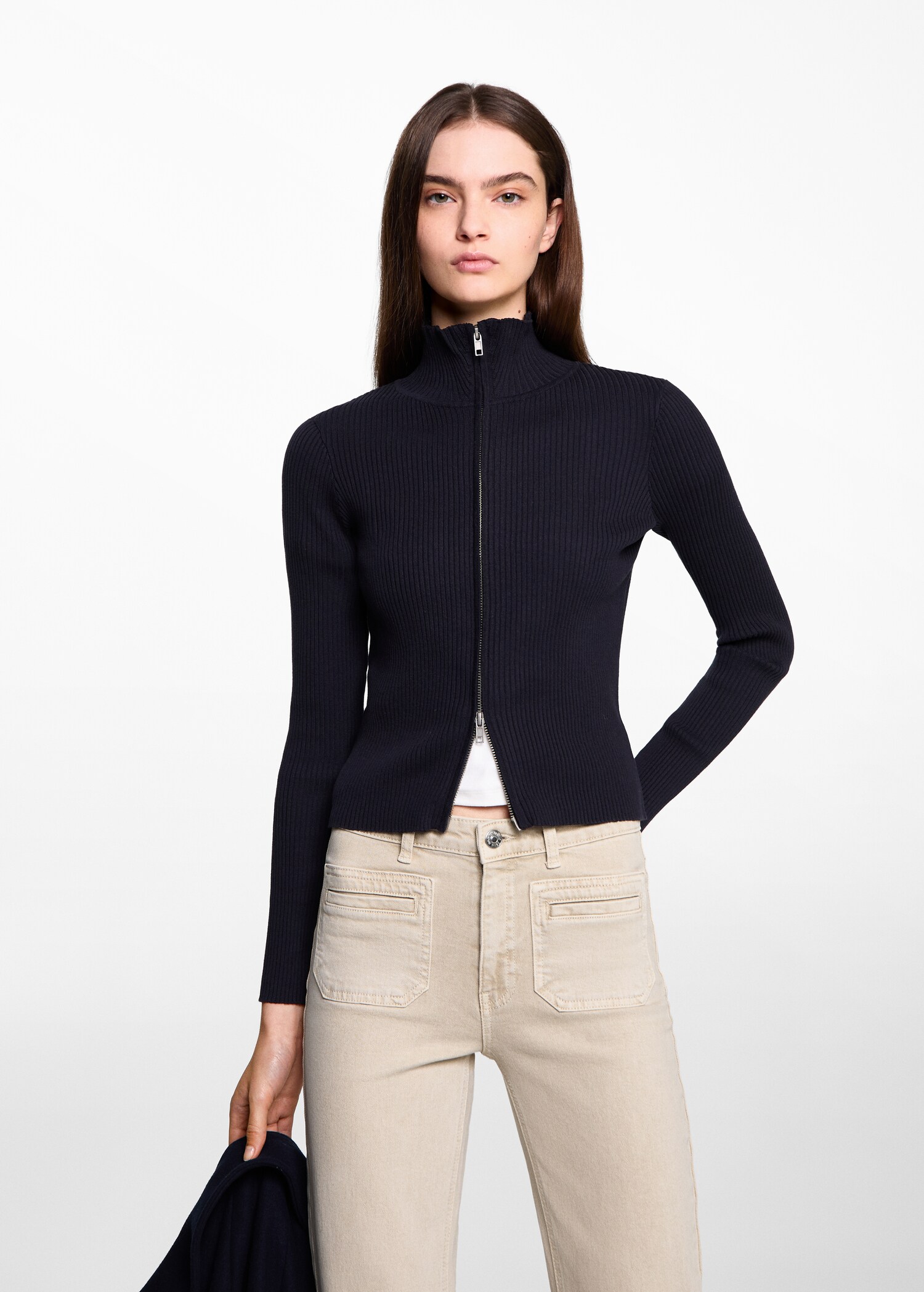 Jeans flare bolsillos - Plano medio