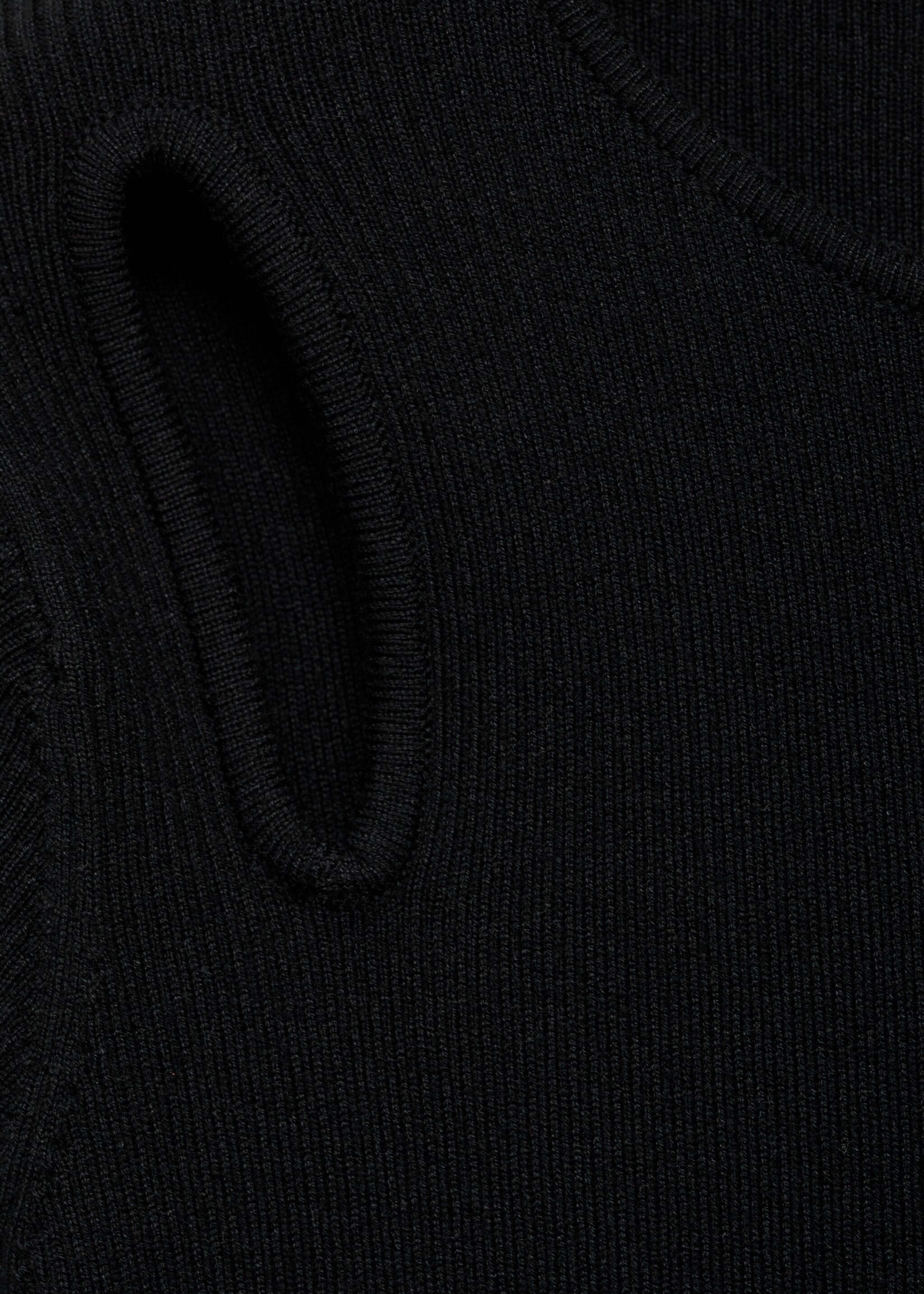 Robe maille côtelée ouvertures - Détail de l'article 8, Noir. Ref: 77065984-00.