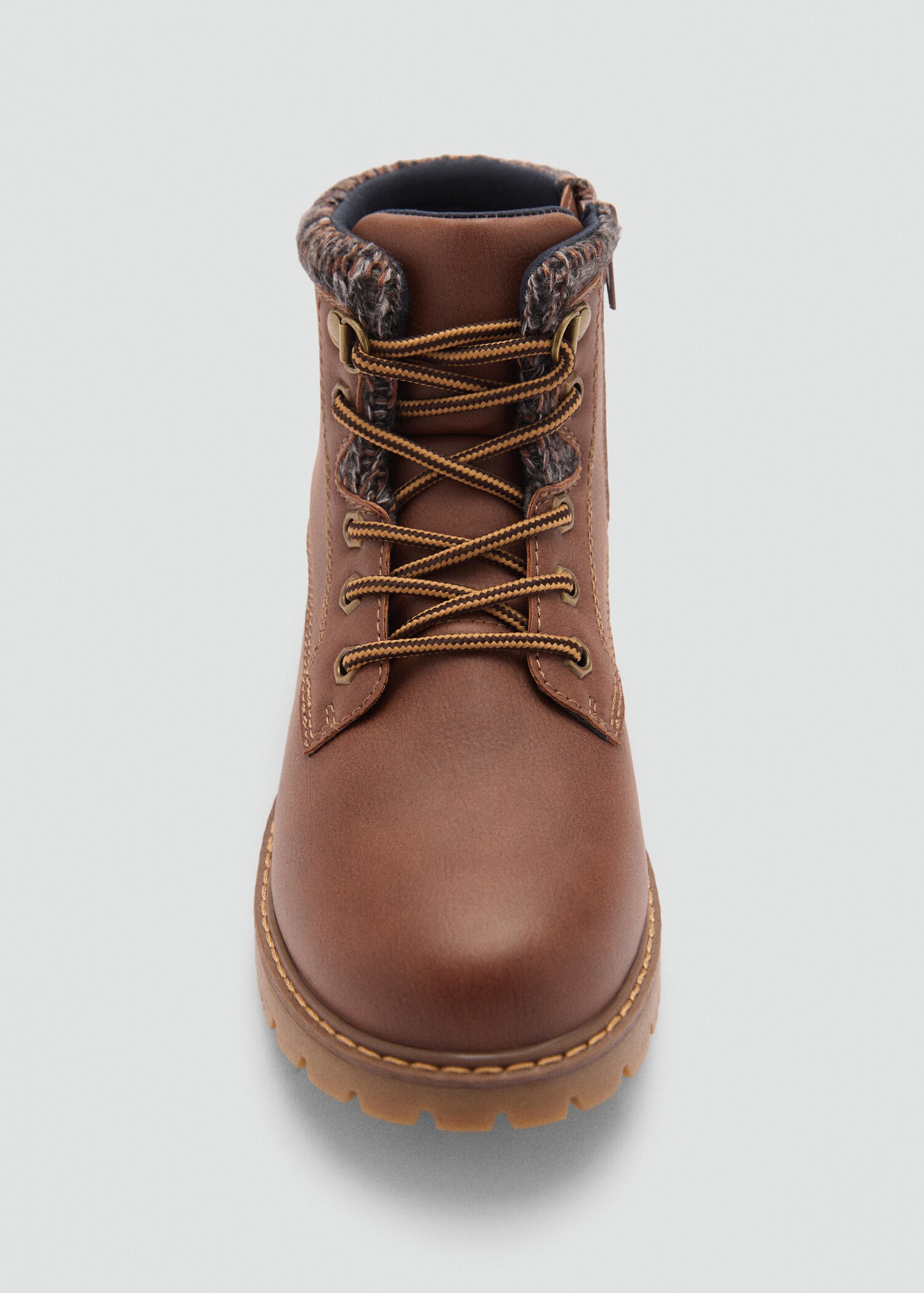 Lace-up mountain boots - Details of the article 2