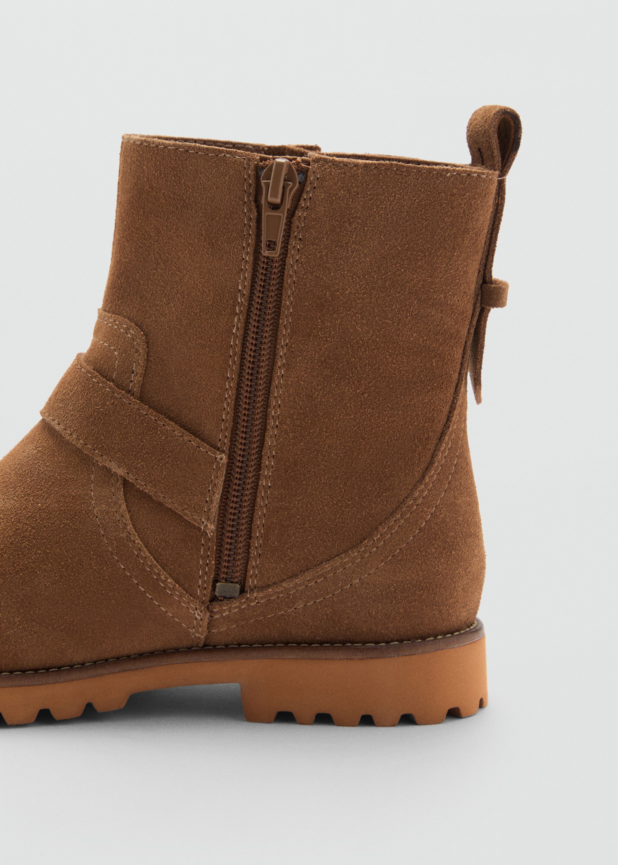 Buckle leather ankle boots - Details of the article 2, Medium Brown. Ref: 77066337-00.