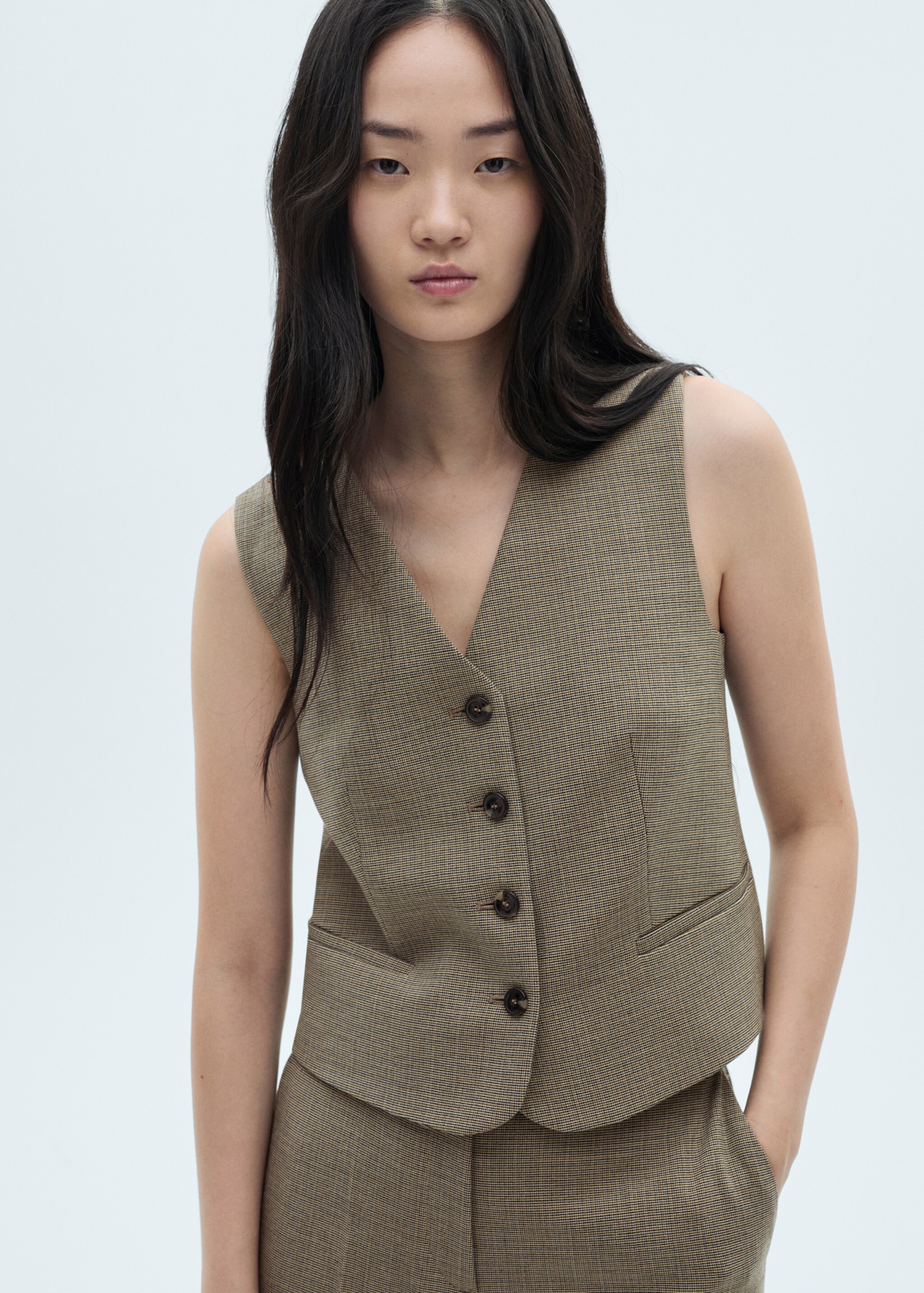 Micro-houndstooth waistcoat - Medium plane, Khaki. Ref: 77066724-00.