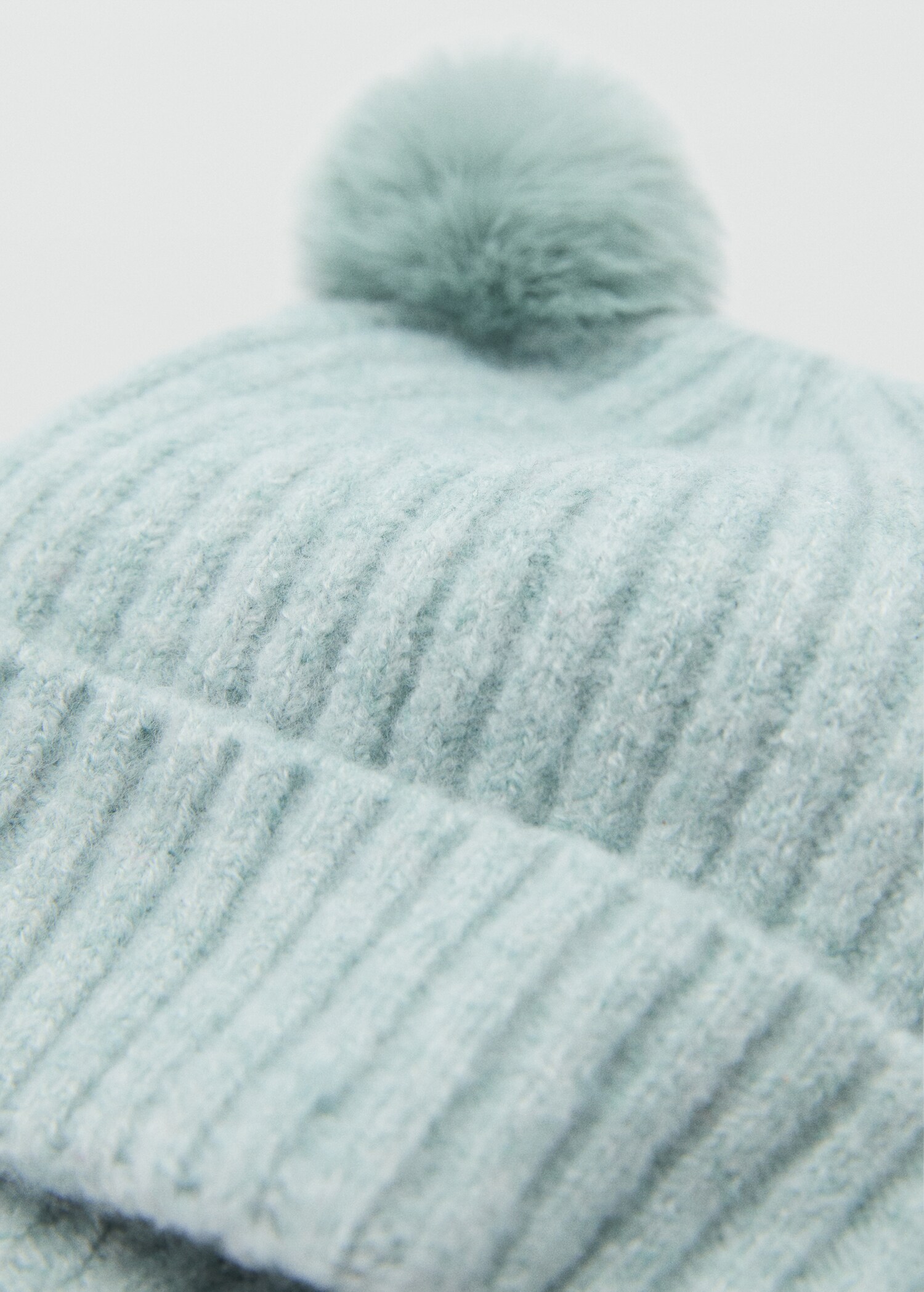 Muts met pompon - Middenvlak