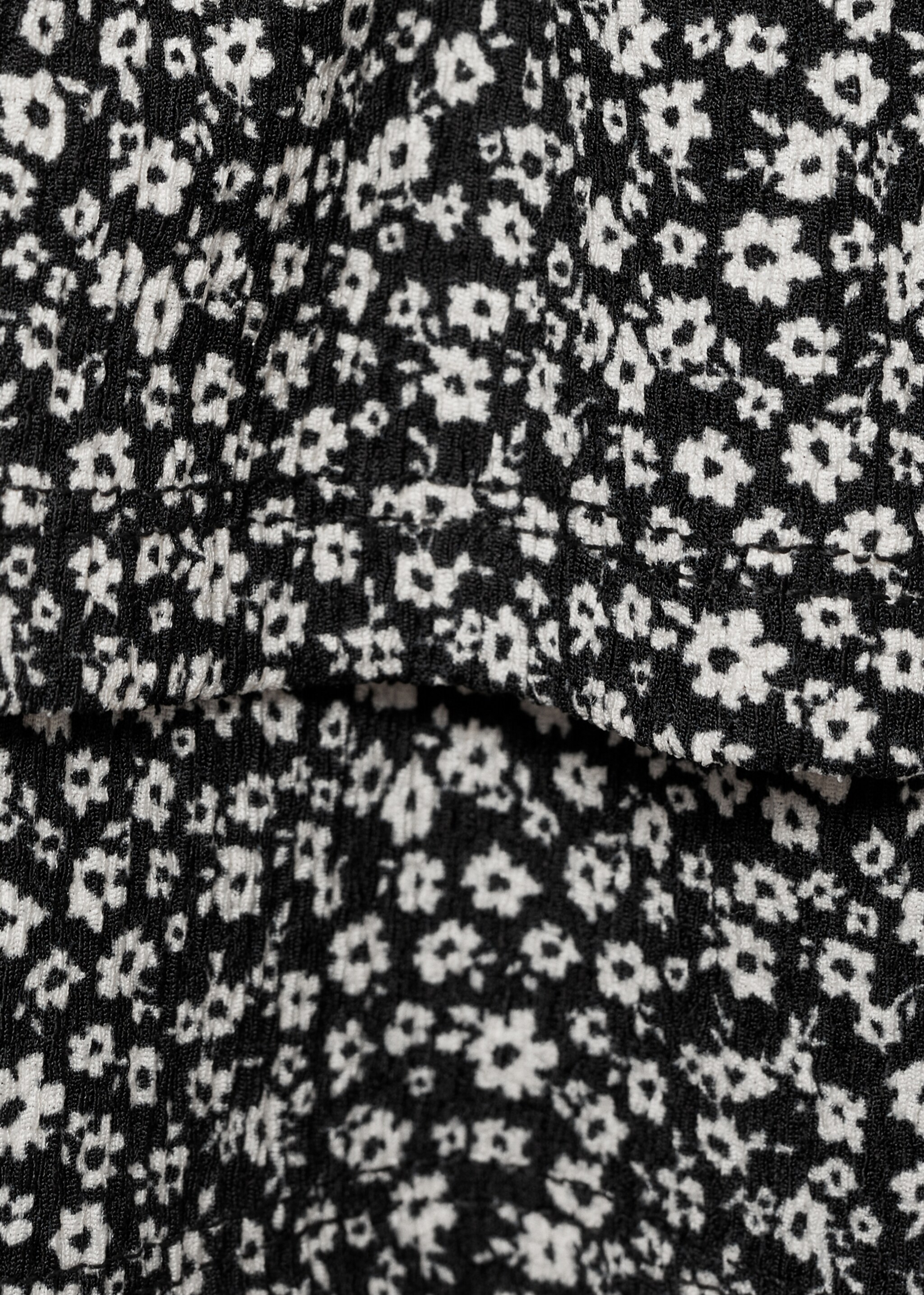 Falda flores volantes - Detalle del artículo 8, Negro. Ref: 77066732-00.
