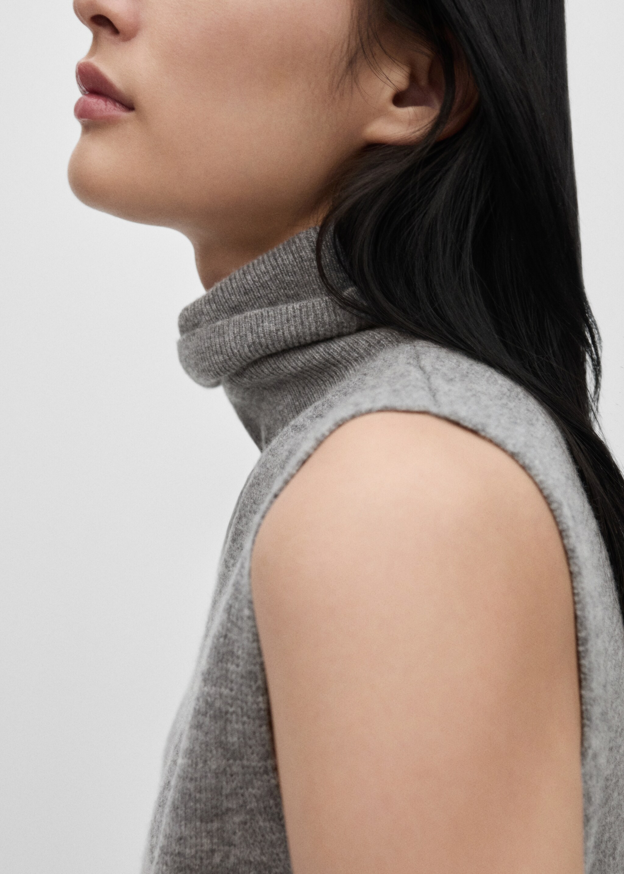 Wool turtleneck top - Details of the article 2, Medium Heather Grey. Ref: 77066743-00.