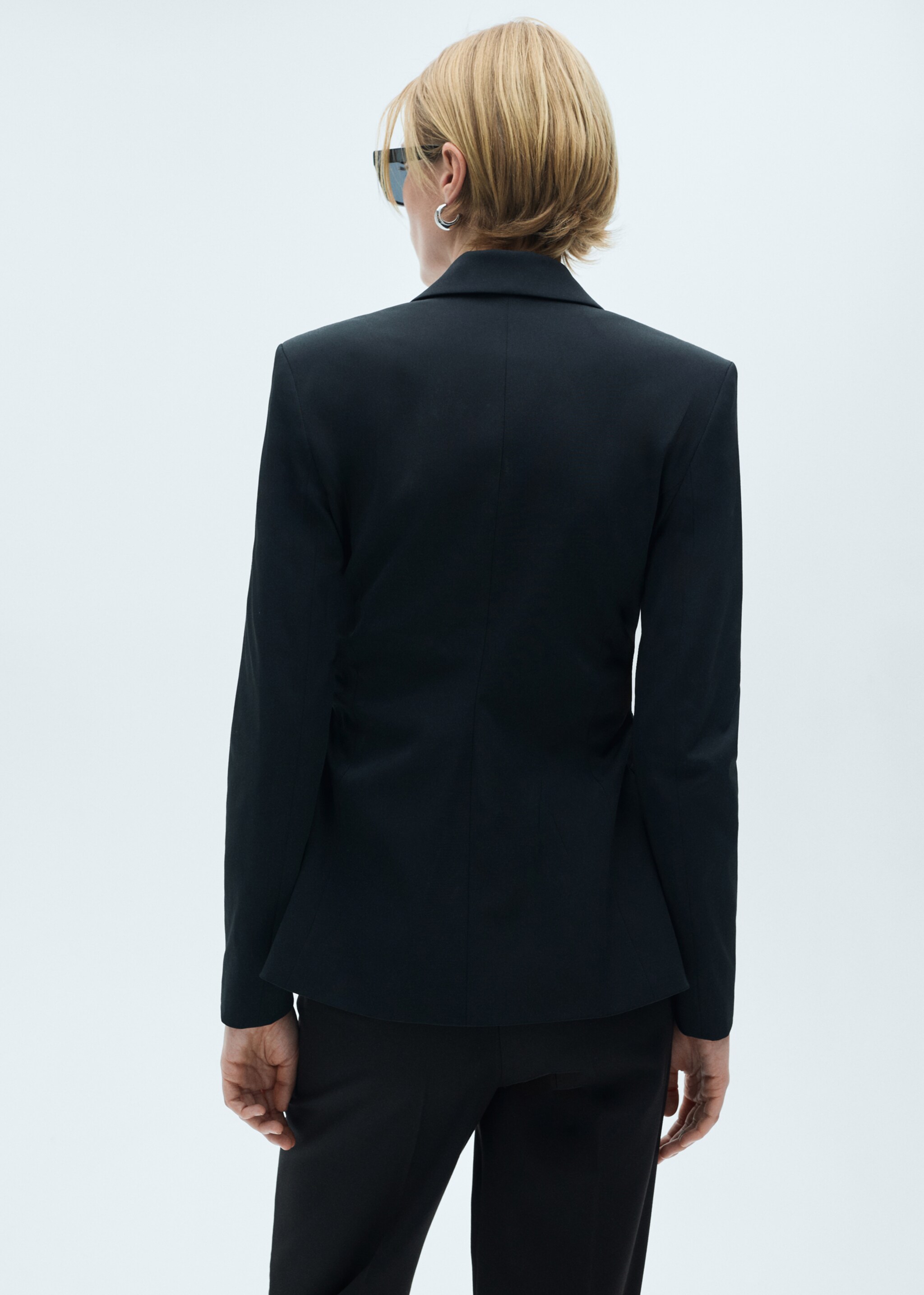 Blazer costume cintré - Verso de l’article, Noir. Ref: 77066760-00.