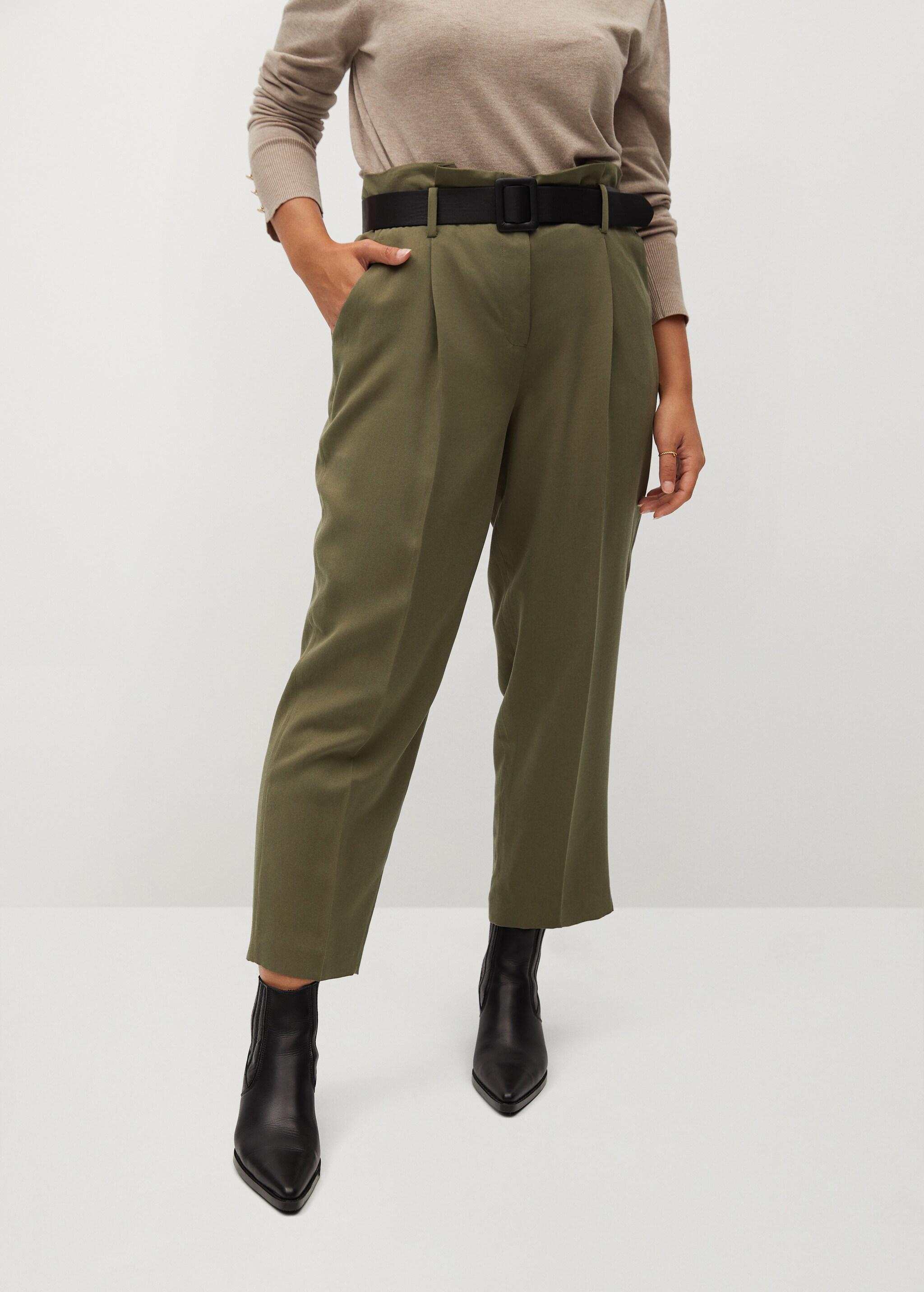Pantalon tapered-fit crop - Plan moyen