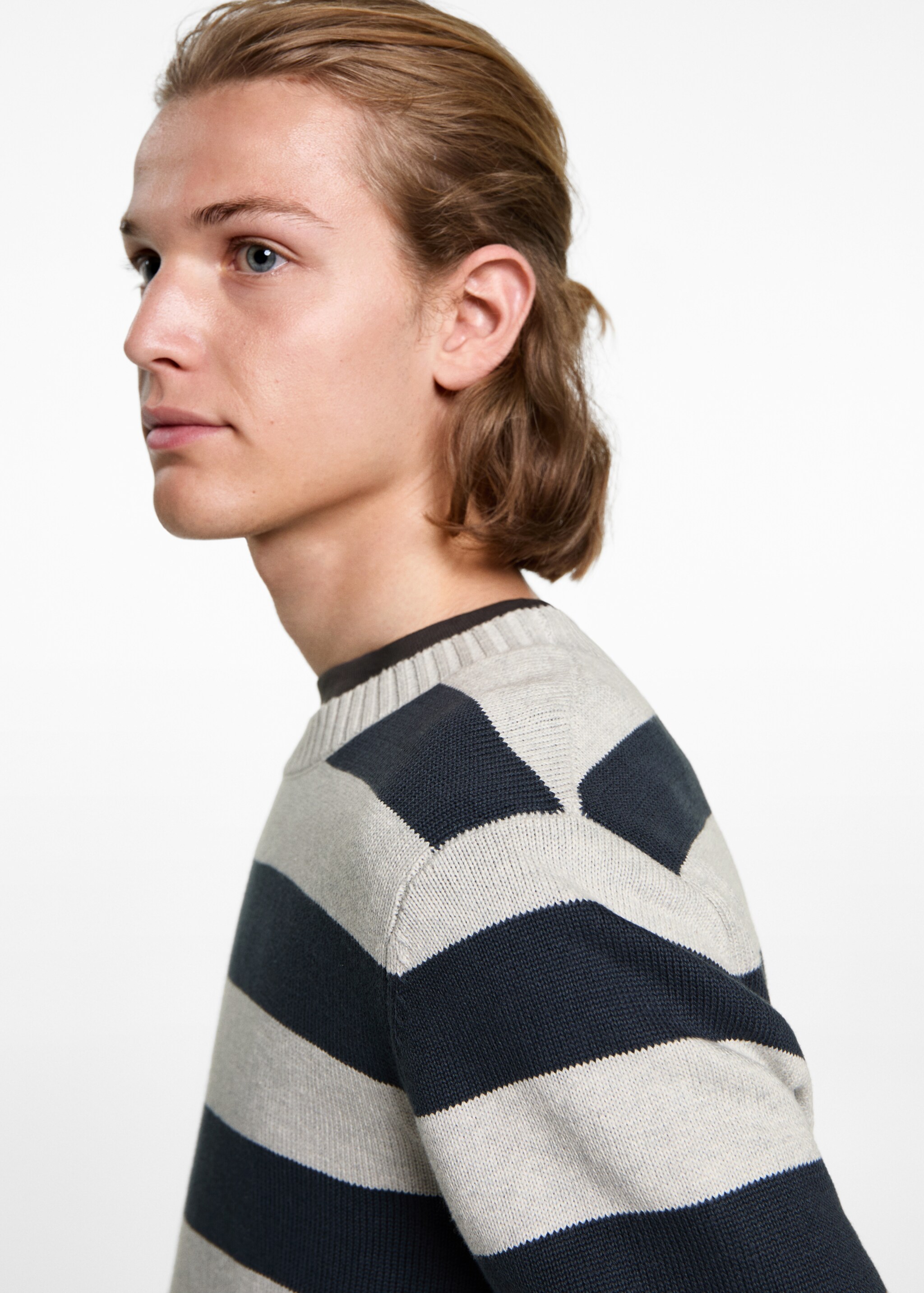 Knit striped sweater - Details of the article 1, Dark Navy. Ref: 77067128-00.