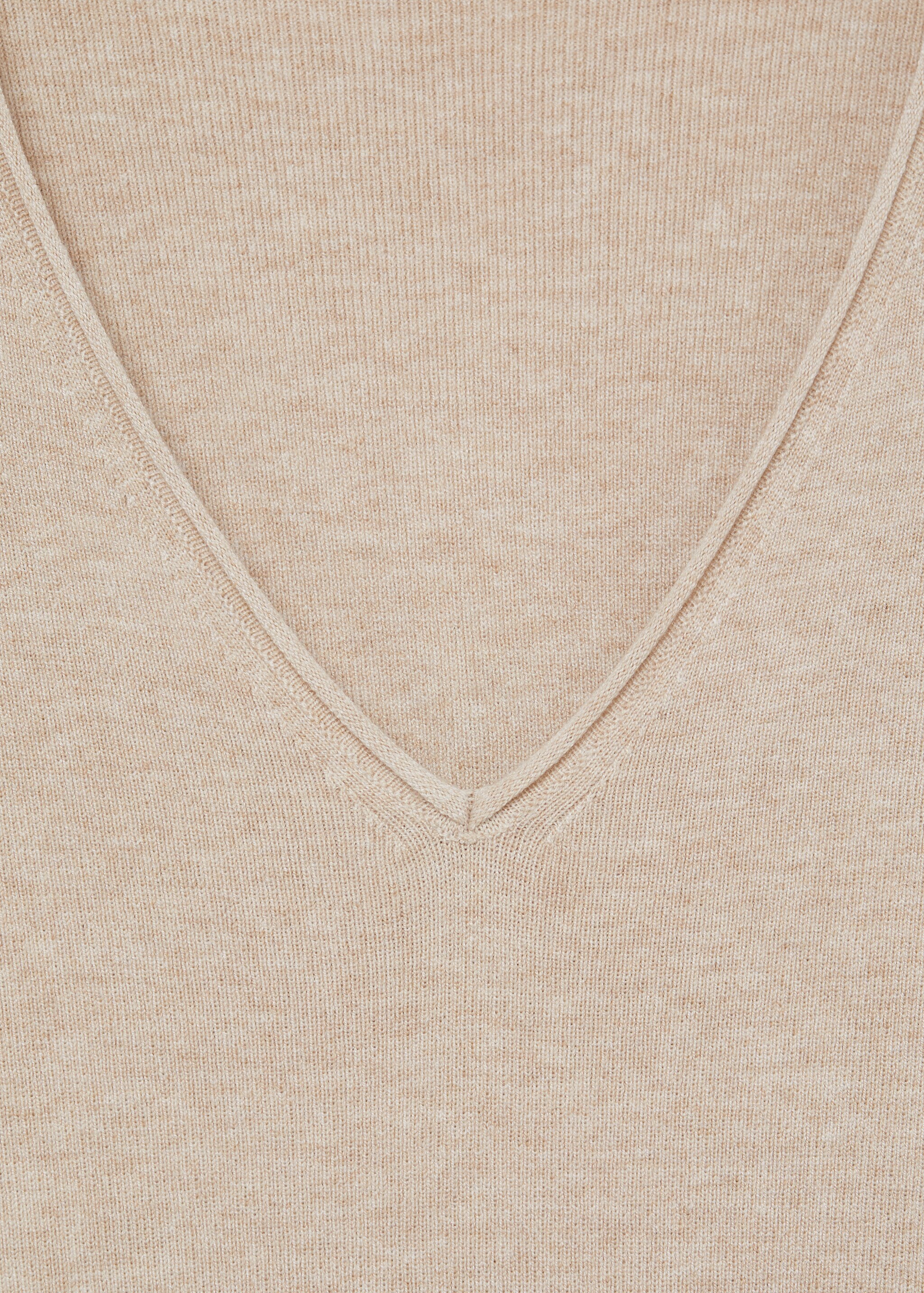 Fine knitted dress - Details of the article 8