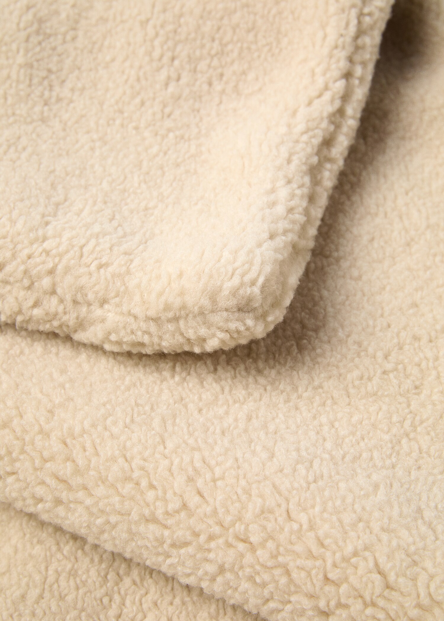 Shearling blanket 130x180cm - Details of the article 2