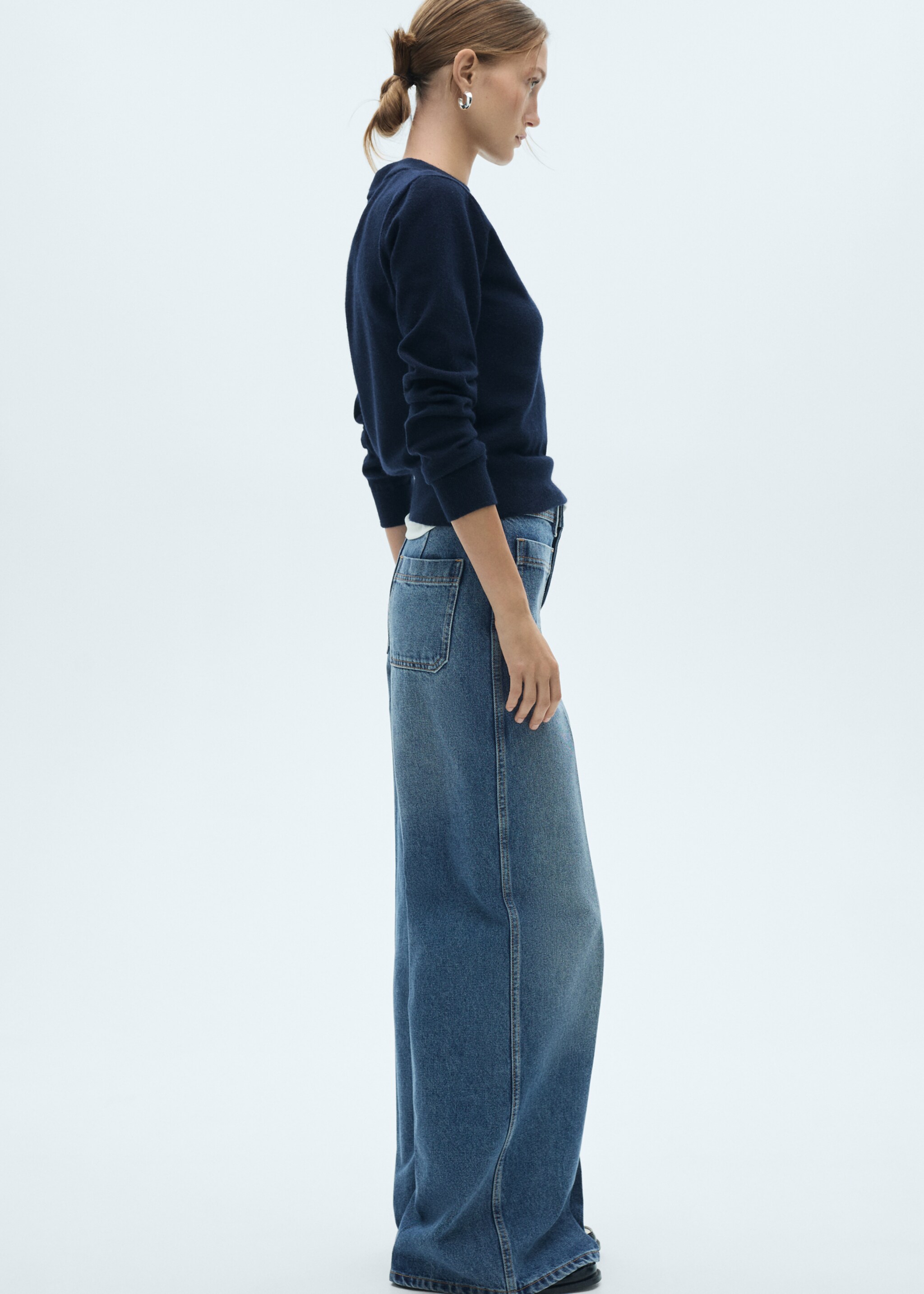 Wide leg jeans with pockets - Details of the article 2, Medium Vintage Blue. Ref: 77067645-00.