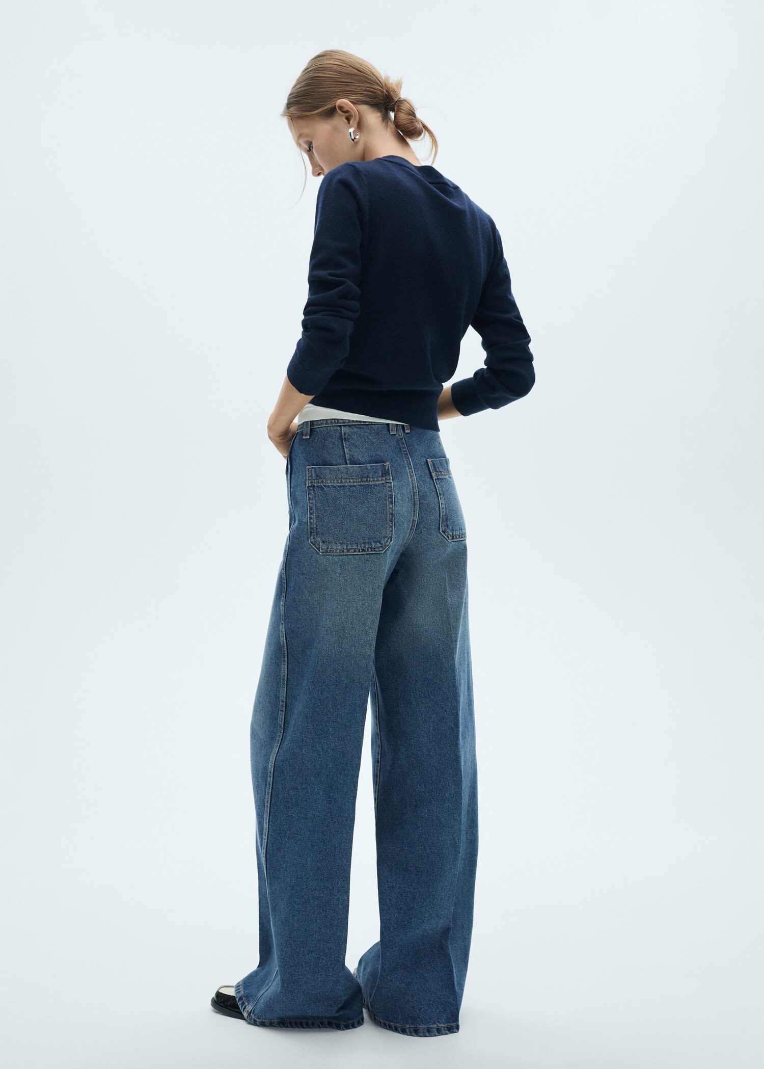 Wide leg jeans with pockets - Reverse of the article