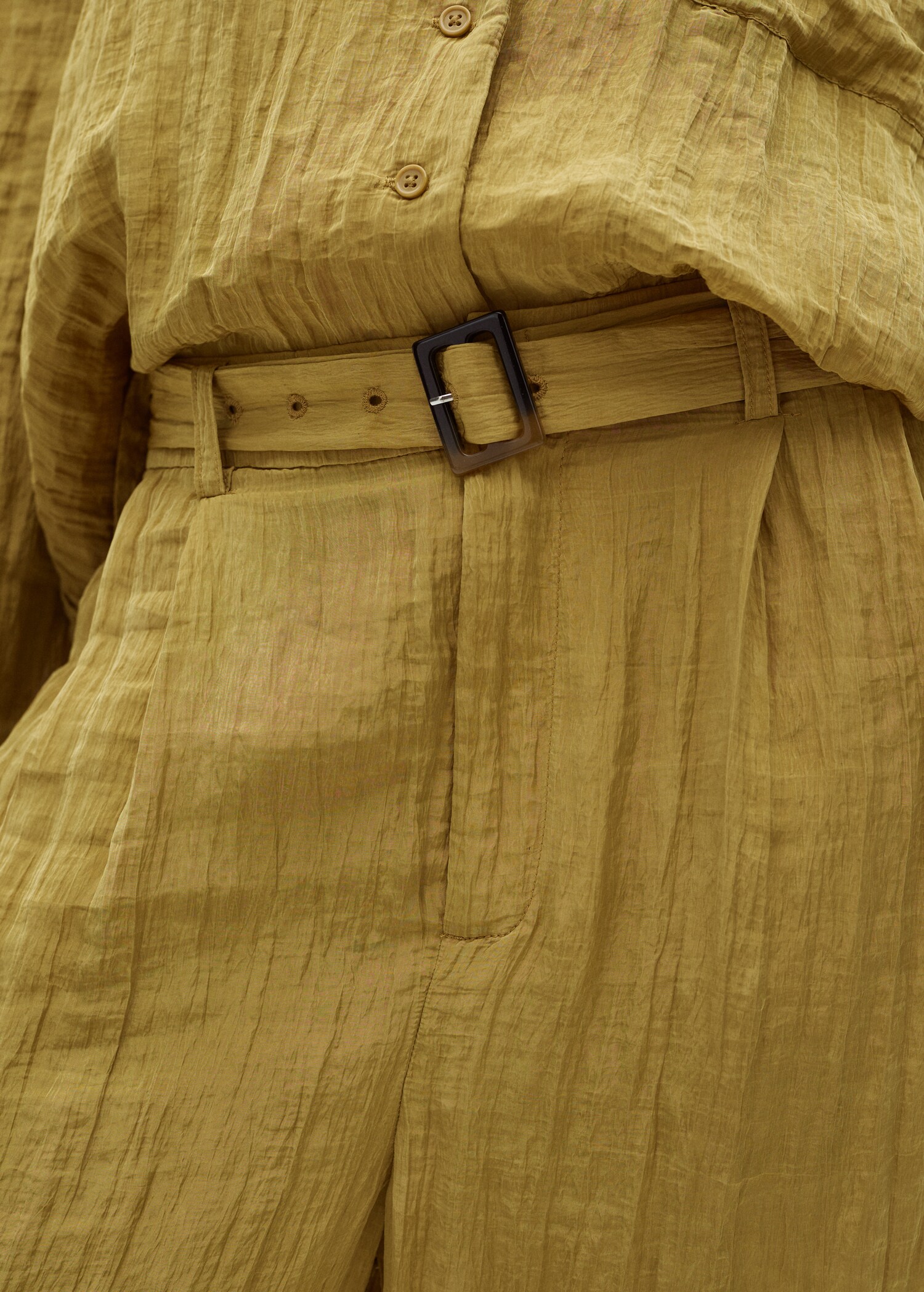 Texturierte Hose mit Gürtel - Detail des Artikels 1
