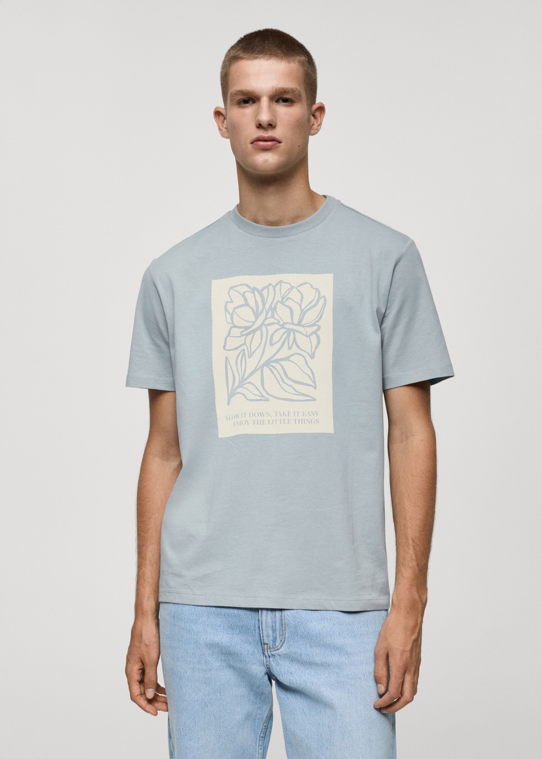 T-Shirt aus 100 % Baumwolle mit Muster auf der Brustpartie - Mittlere Ansicht