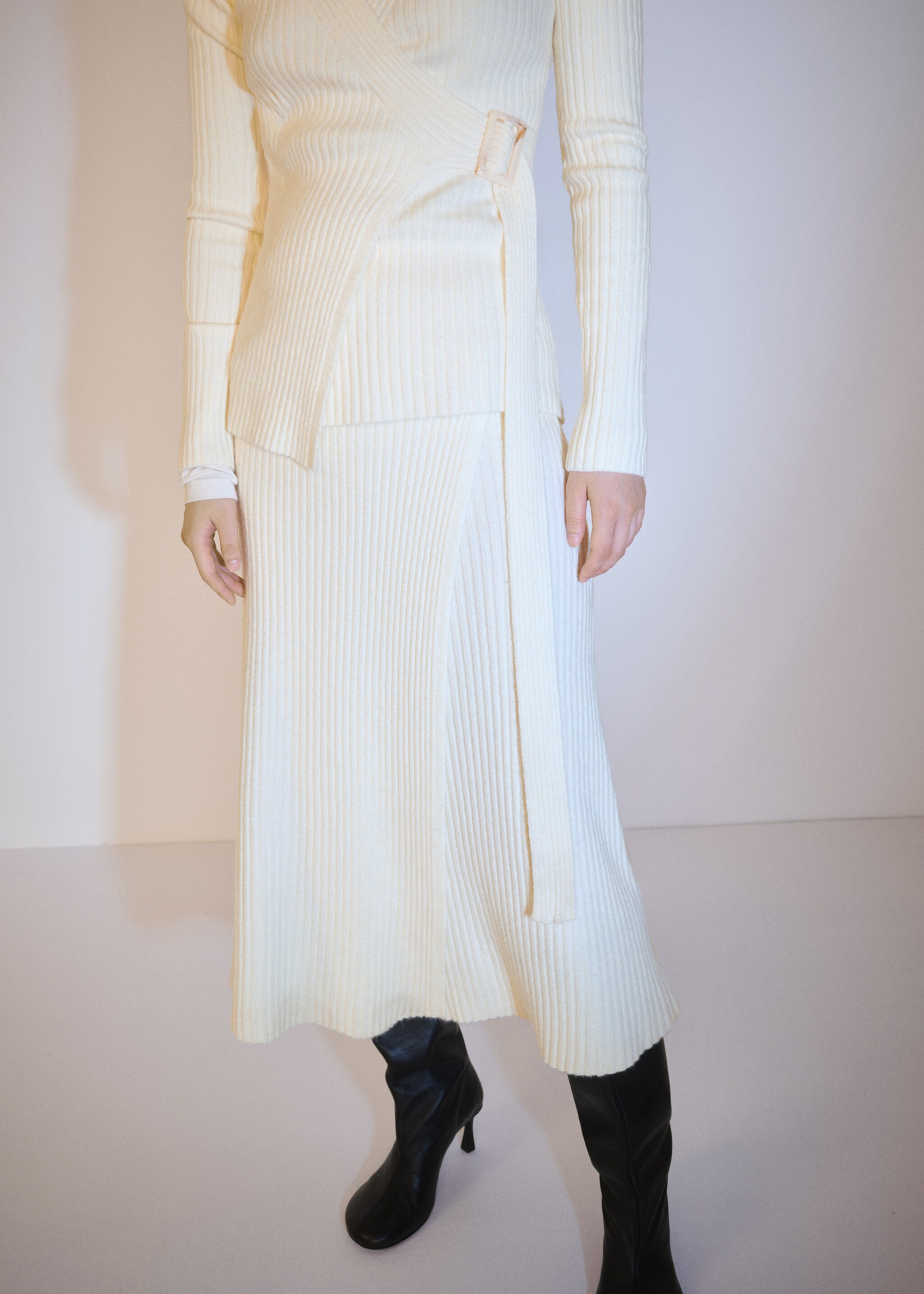 Gebreide overslagrok - Middenvlak, Ecru. Ref: 77067659-00.