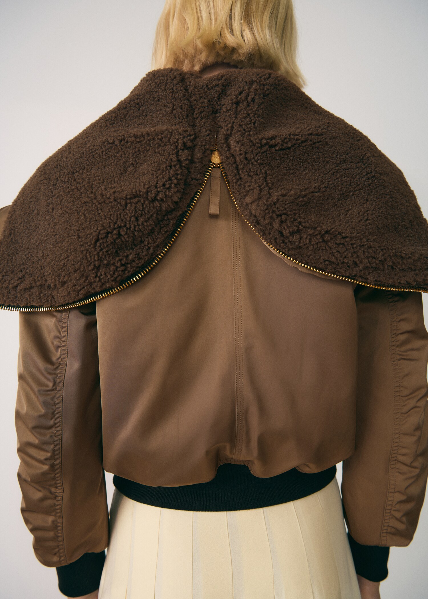 Bomber jacket with fleece lining - Details of the article 1