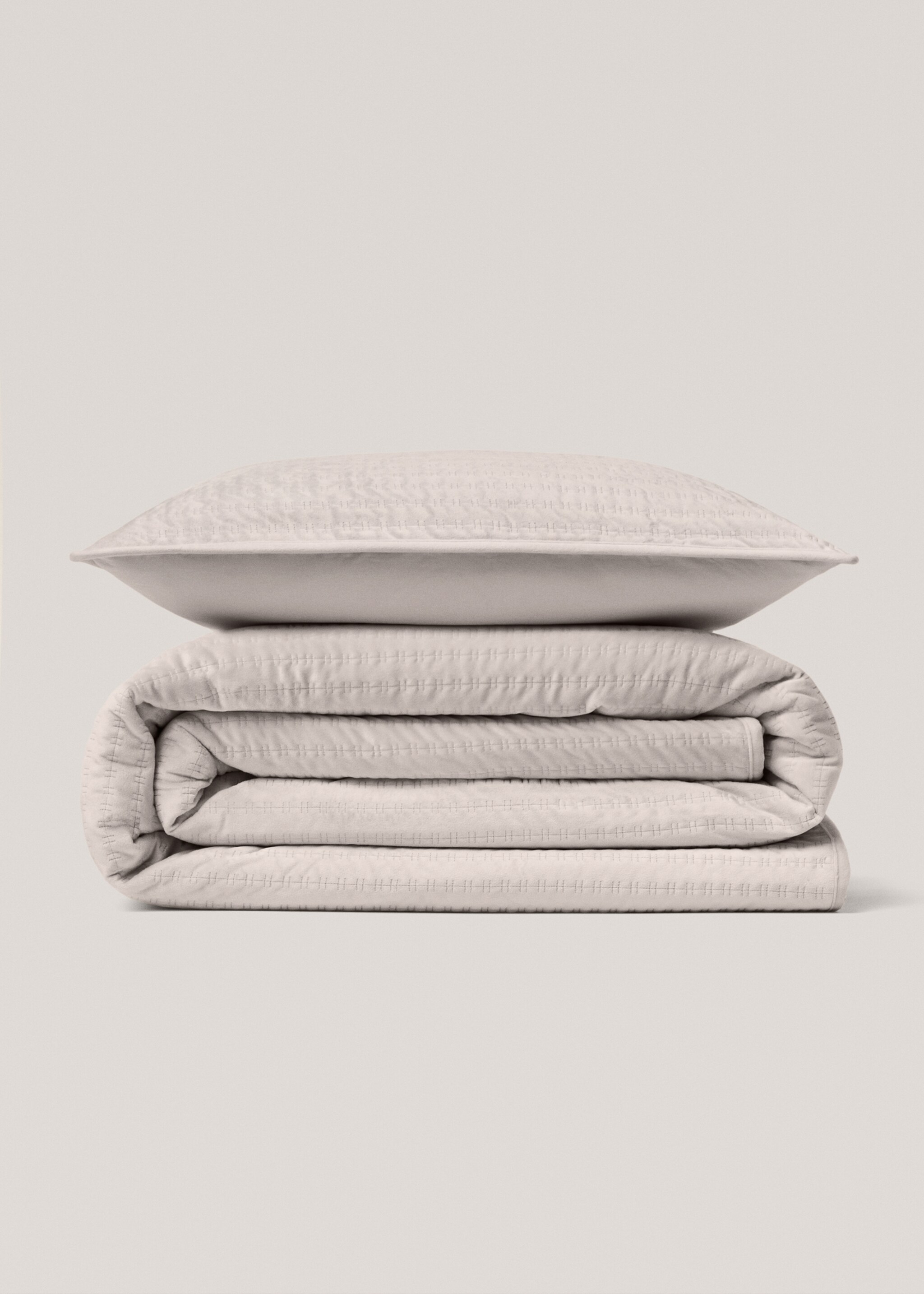 Velvet quilt - Details of the article 3, Beige. Ref: 77067668-00.