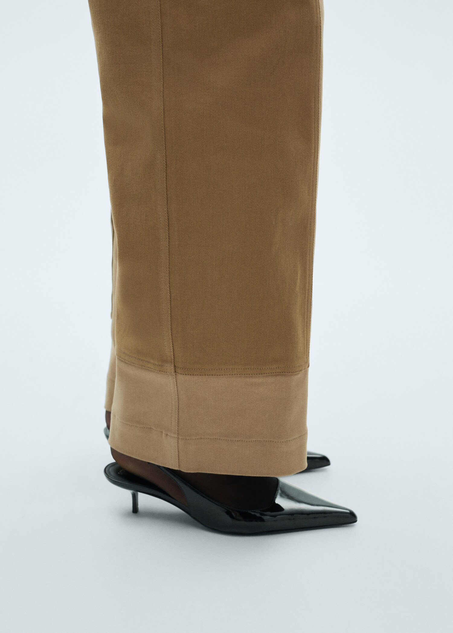 Pantalon empiècements contrastants - Détail de l'article 6
