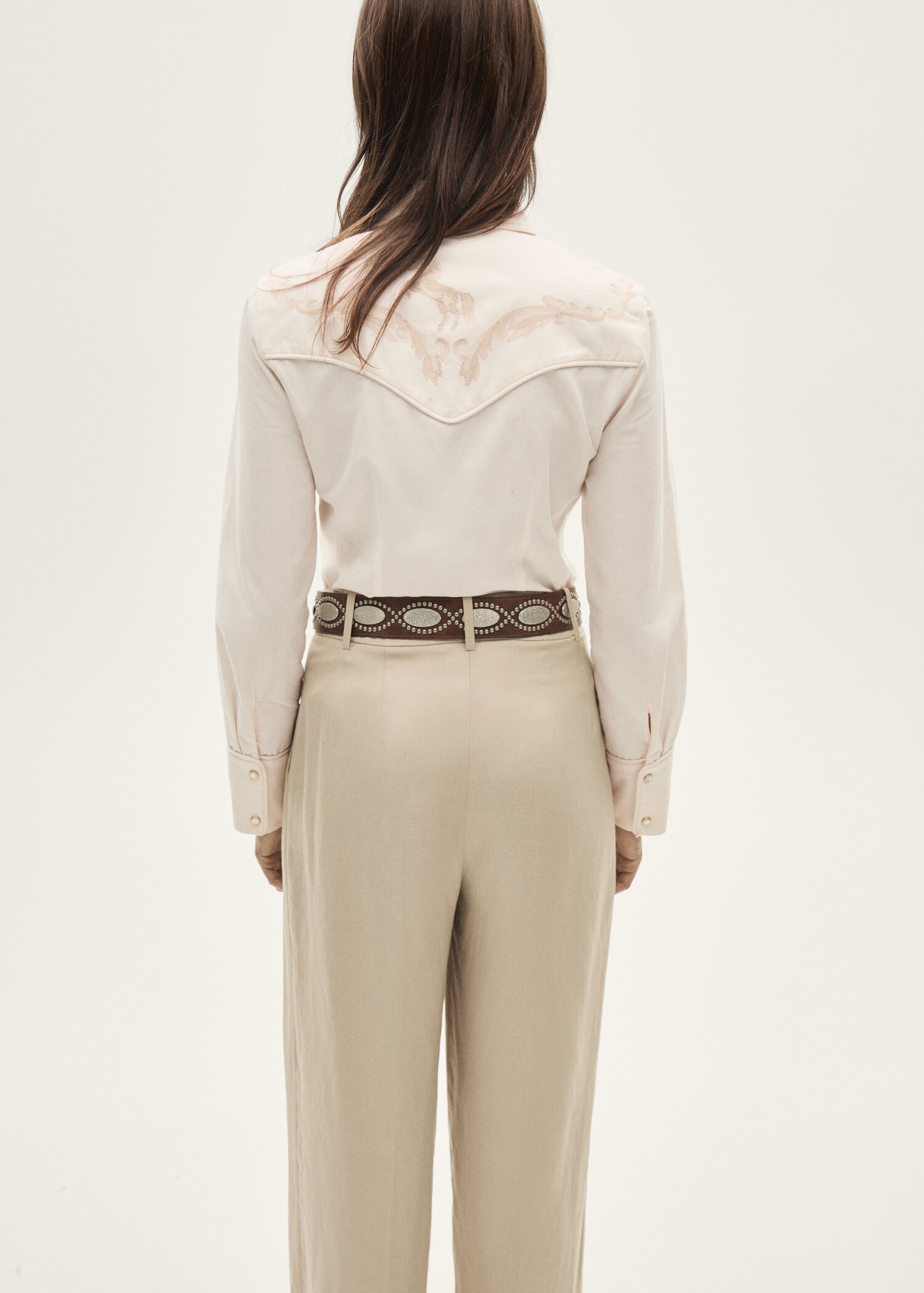 Chemise ajustée broderies décoratives - Verso de l’article