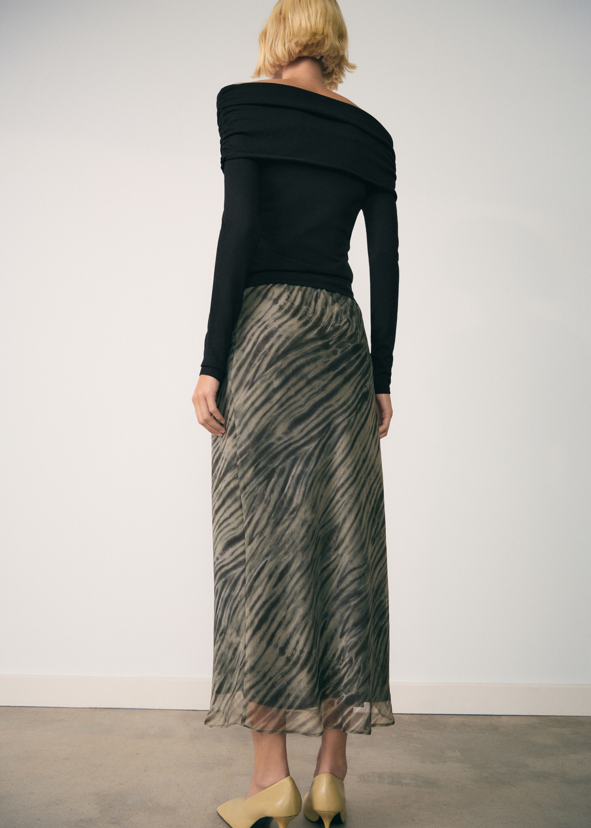 Printed organza skirt - Reverse of the article, Green. Ref: 77067675-00.